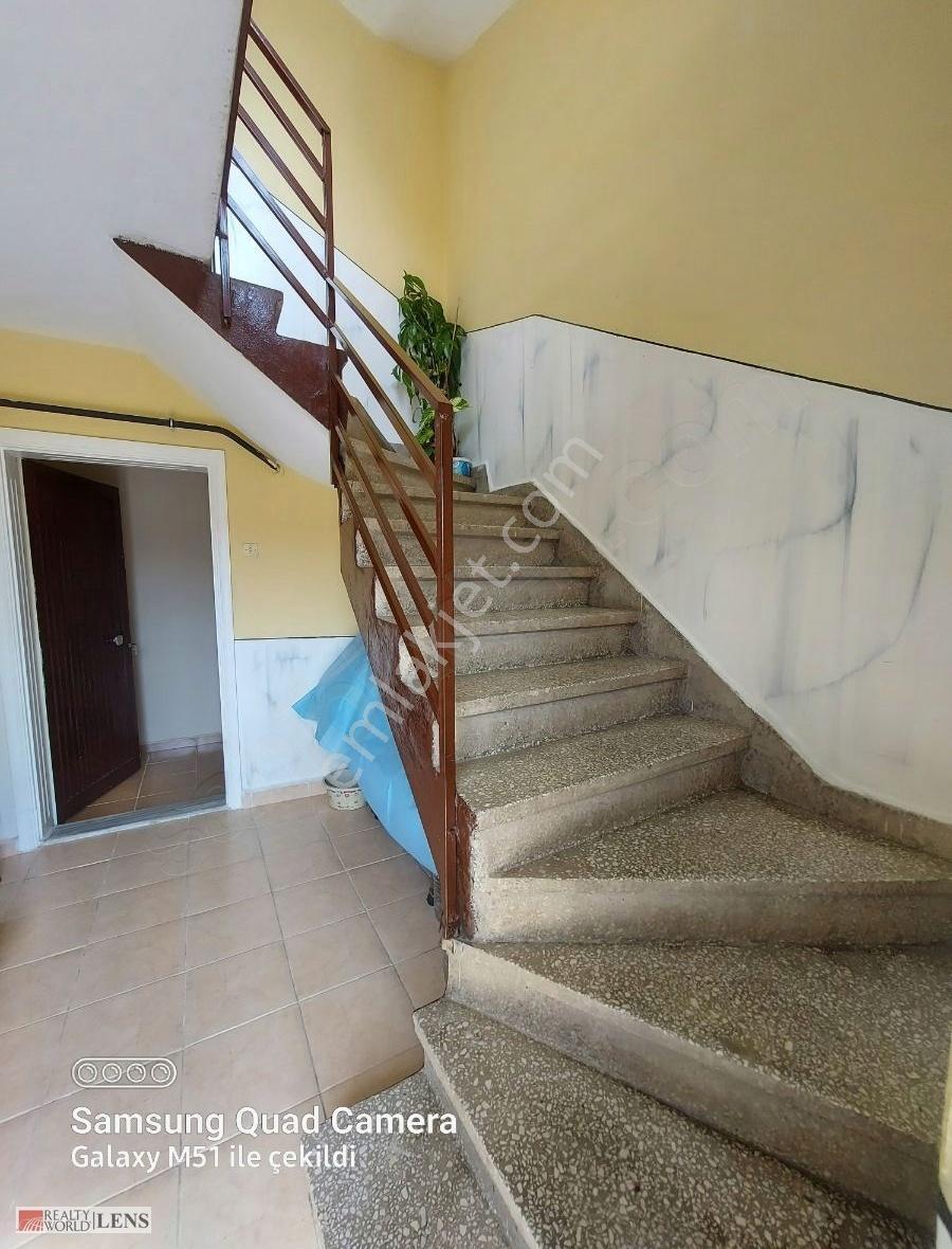Adapazarında Çarşıya Yakın 3+1 Kiralık Daire - Görsel 21