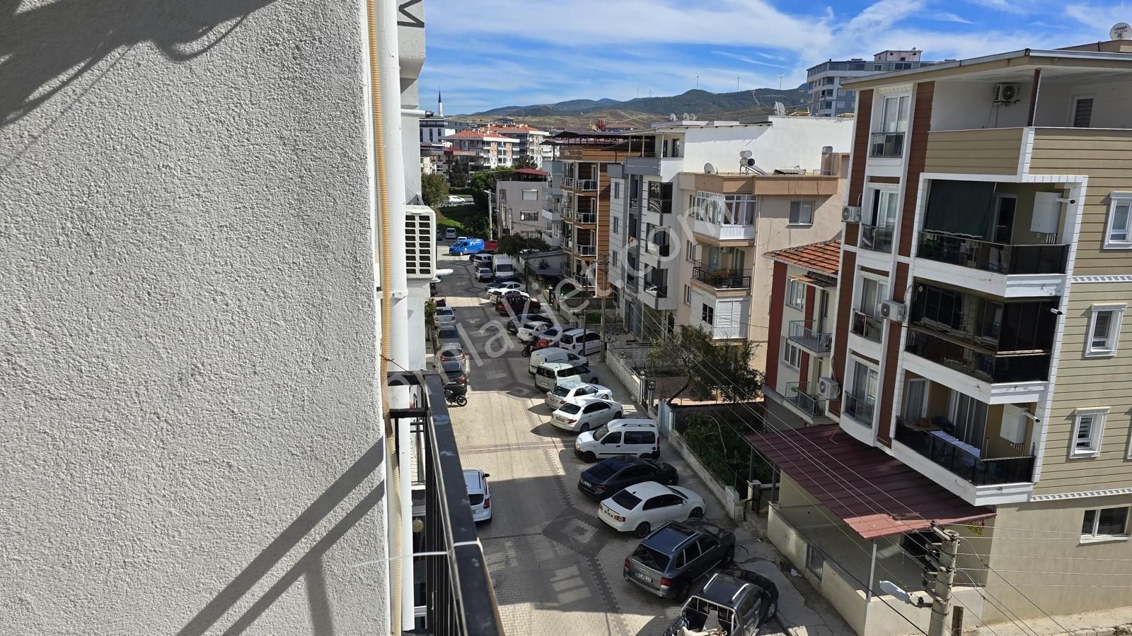 Menemen Esat Paşa İzban Yakını 3+1 Satılık Daire