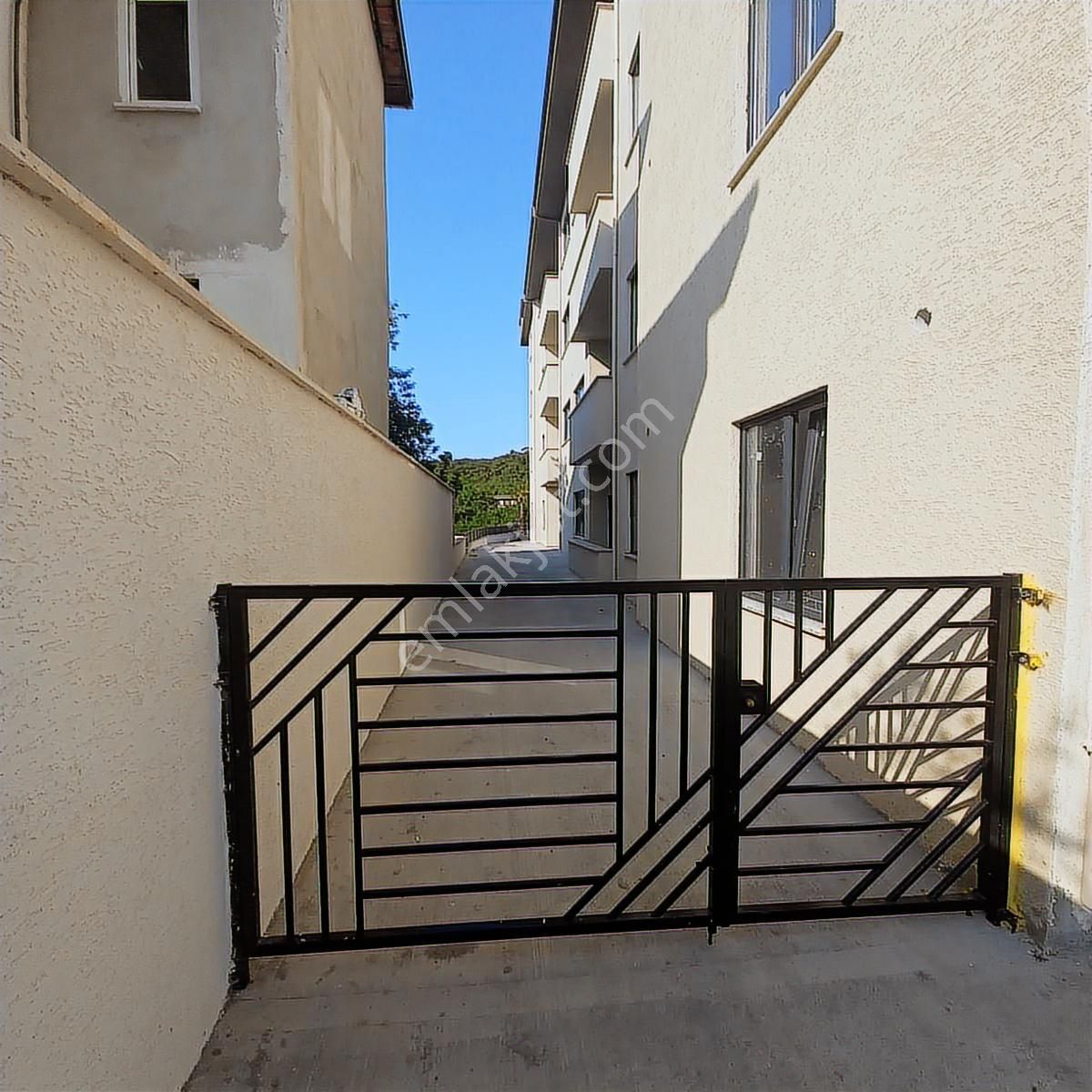 Akçakoca Da 2+1 , Doğa İçinde, Sahile Yakın, Havuzlu Sıfır Daire - Görsel 12