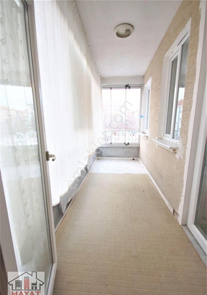 Coğlaki Mahallesinde Eşyalı Kiralık 3+1 Daire(merkezi Konumda) - Görsel 7