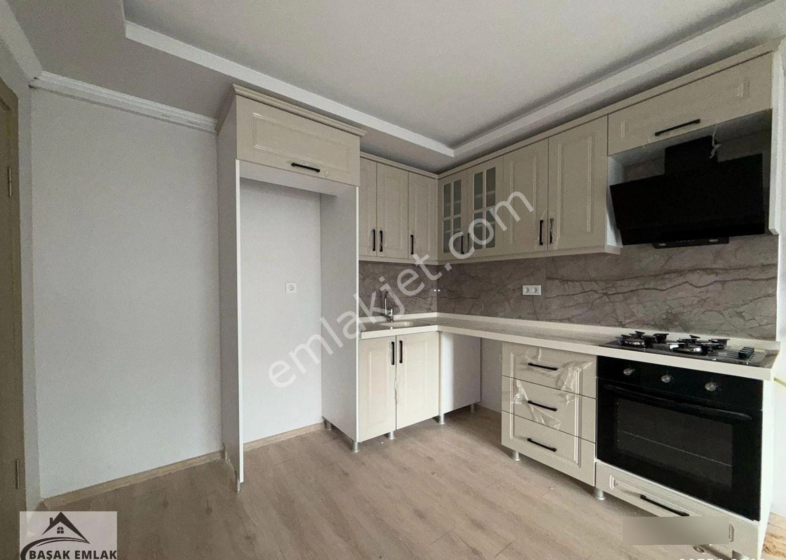 Başak Emlaktan Öğretmenler Mah. Satılık 2+1 Ara Kat Daire