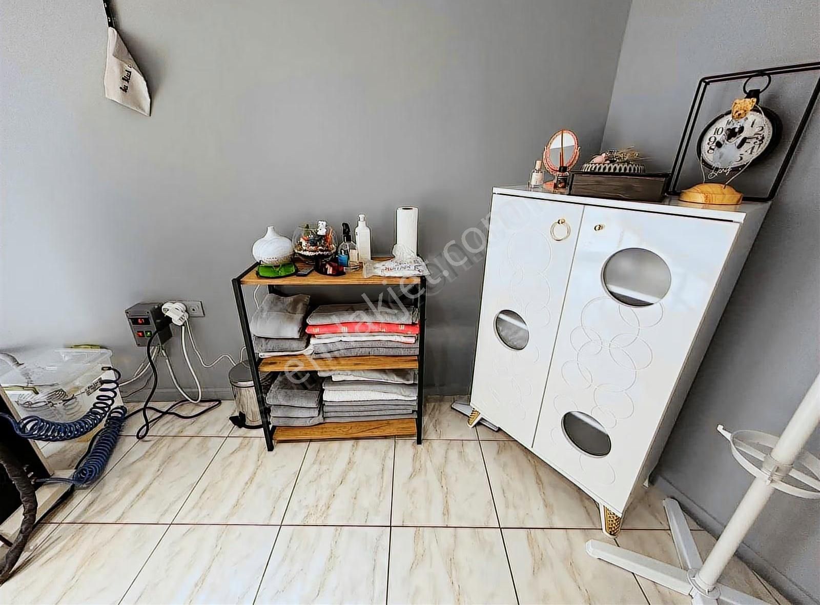 Marmaris'te Devren Kiralık Müşterisi Hazır Güzellik Merkezi - Görsel 5