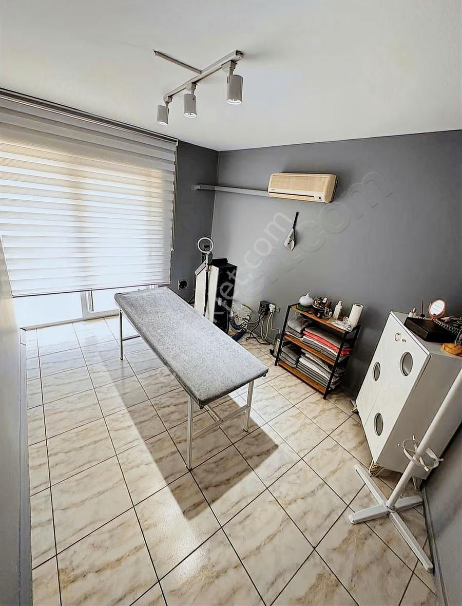 Marmaris'te Devren Kiralık Müşterisi Hazır Güzellik Merkezi - Görsel 6
