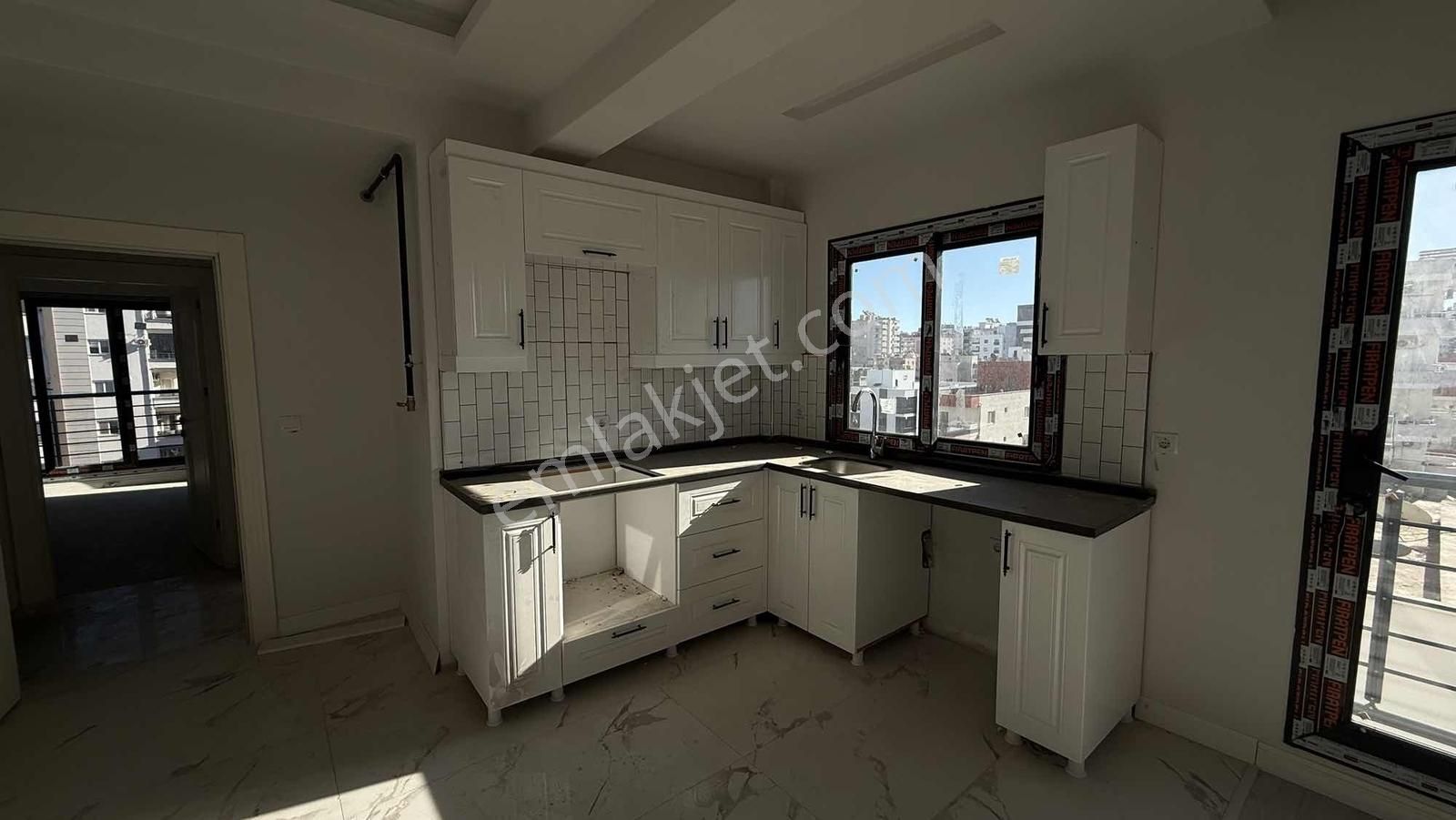 Mersin Erdemli Akdeniz Mah. Kiralık Ara Kat 2+1 Lüx Daire - Görsel 17