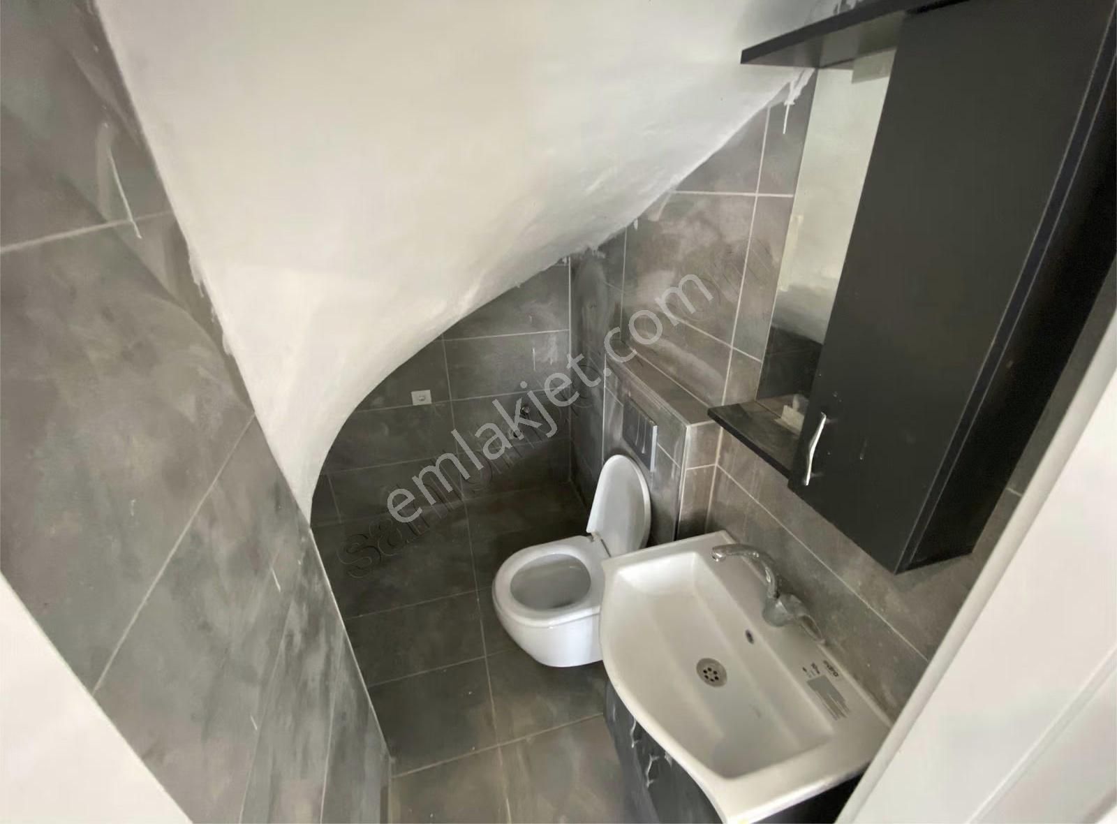 Kocaali Sahilde Denize 100m Mesafede Teraslı Satılık 3+1 Villa - Görsel 8