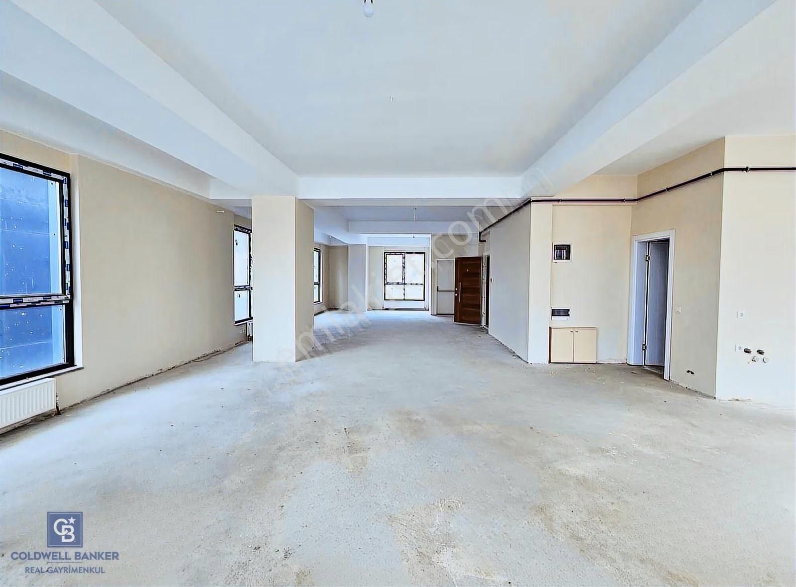 Sahrayıcedit E5te Sıfır Bina Süper Konum Kiralık Ofis Katı 185m2 - Görsel 4