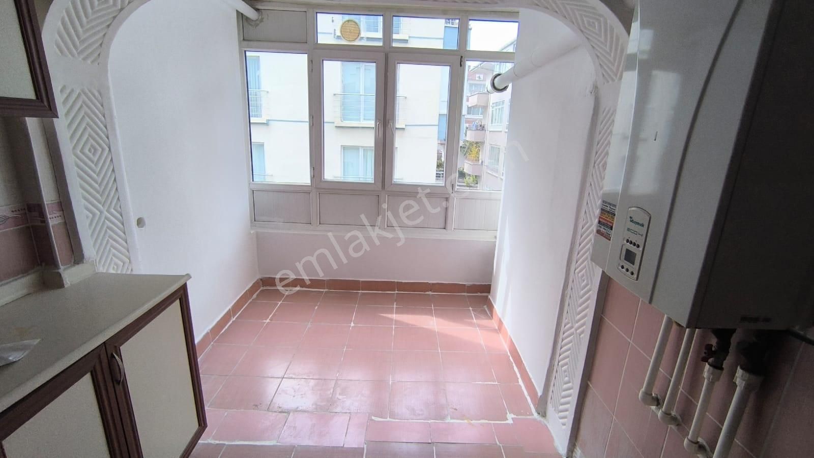 Yılmaz Gayrimenkul 3+1 Ön Cephe Kıralık Yapılı Masrafsız Mavı Okul Yanı - Görsel 9