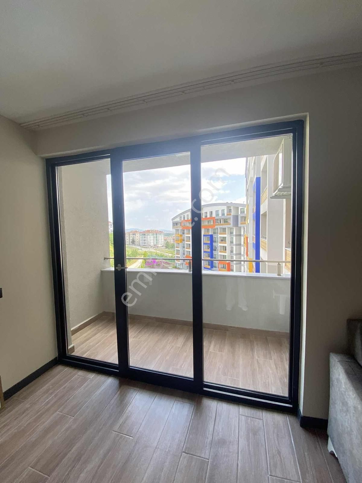 Yalçınlar Yaşam Sitesinde 1+1 Eşyalı Kiralık Daire - Görsel 23