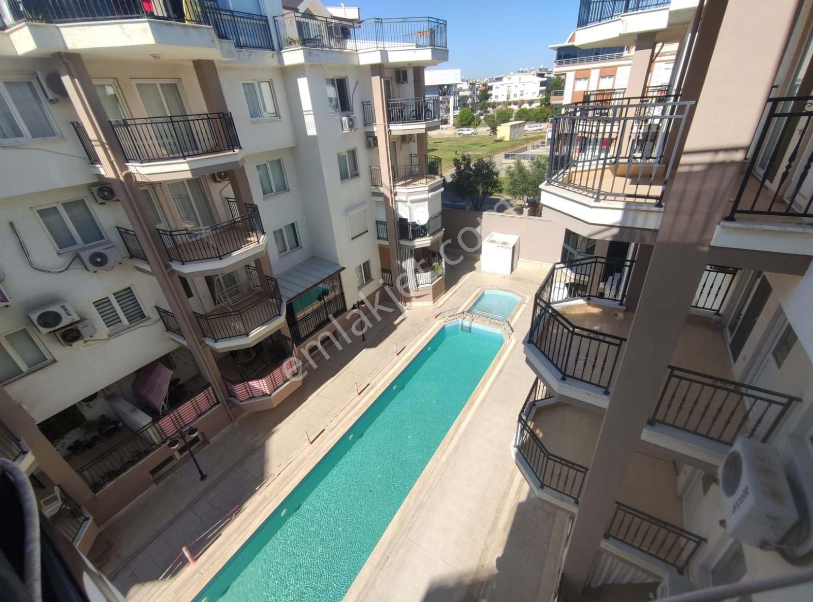 Didim Efeler Mahallesi Deniz Court Sitesi'nde Satılık 2+1 Fırsat - Görsel 15