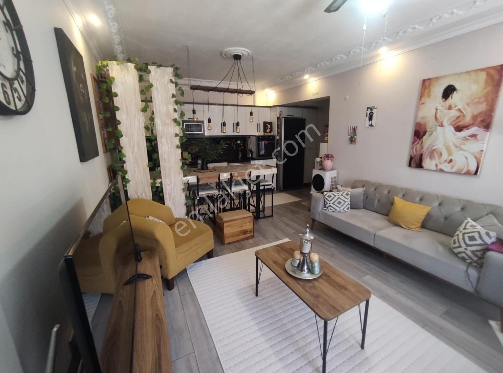 Didim Efeler Mahallesi Deniz Court Sitesi'nde Satılık 2+1 Fırsat - Görsel 14