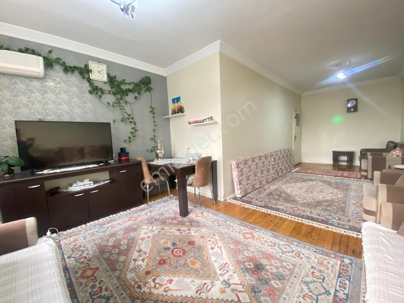 Aydınlık Evler Mah. Tramvay Durağına Yakın Merkezi Konum 2+1 - Görsel 11