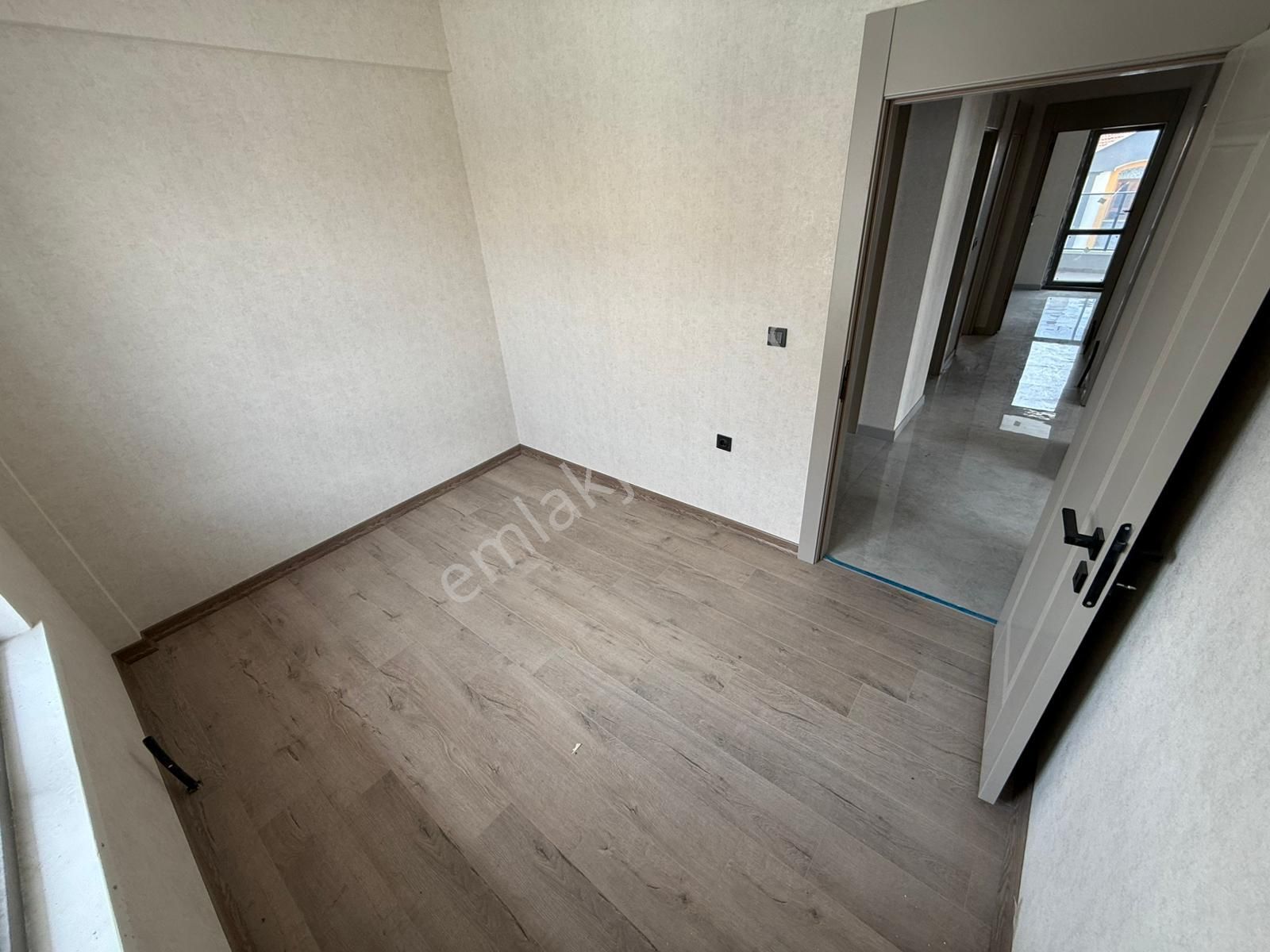 Kariyer'den Yayla'da Ultra Lüks Yapılı Asansörlü 3+1 İskanlı Daire - Görsel 18