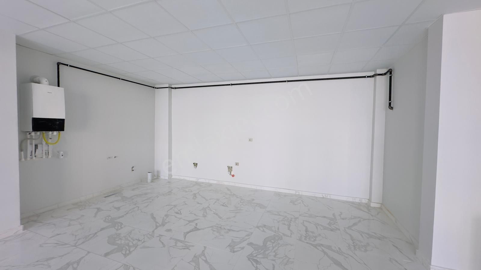 Merkez Kemerköprü Kiralık Sıfır Dükkan 2 Cephesi Açık - Görsel 12