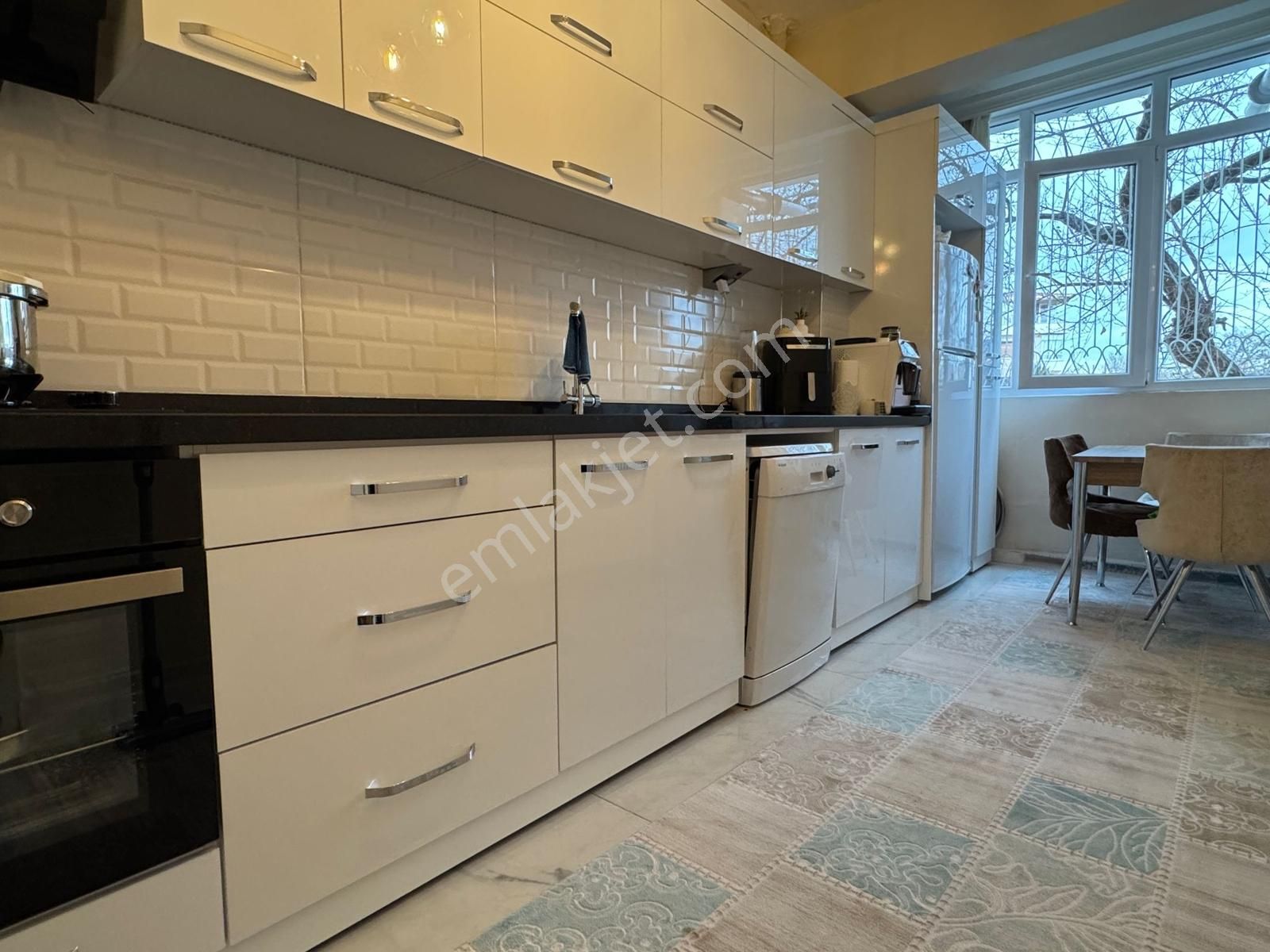 Talha Tozduman'dan Alavardı Mahallesi 110 M2 2+1 Bakımlı Daire - Görsel 24