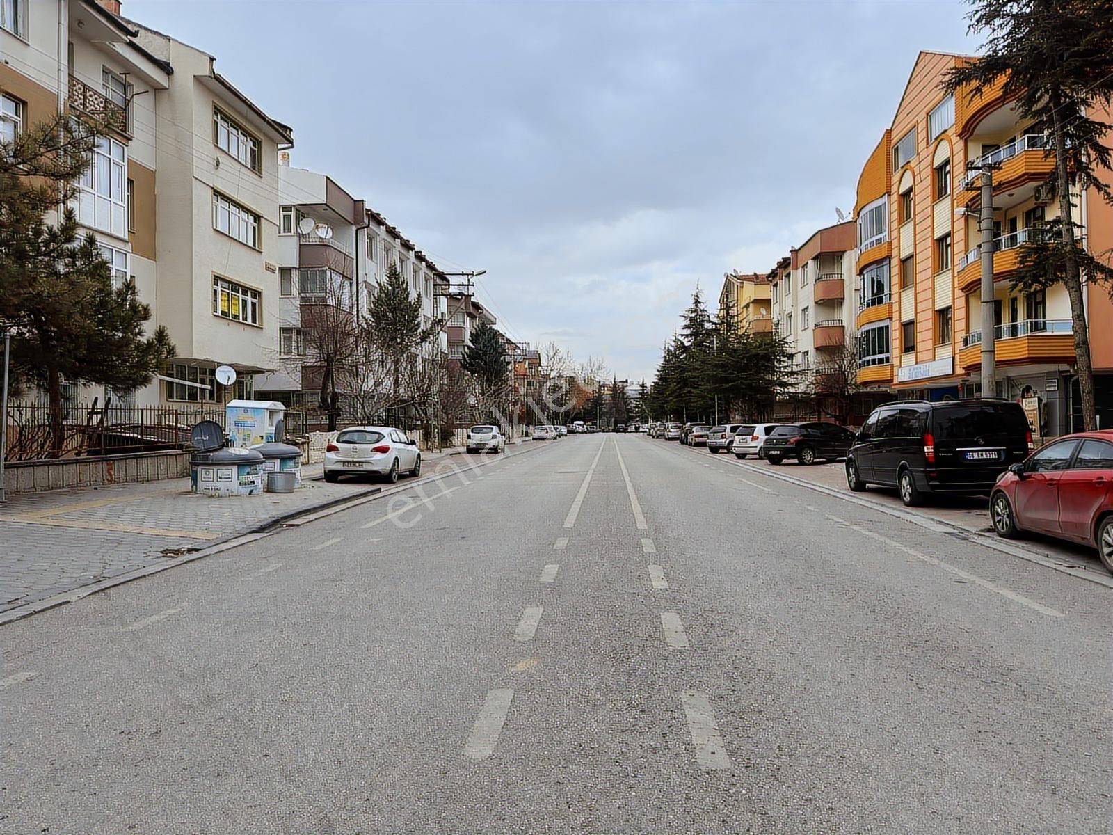 Talha Tozduman'dan Alavardı Mahallesi 110 M2 2+1 Bakımlı Daire - Görsel 20