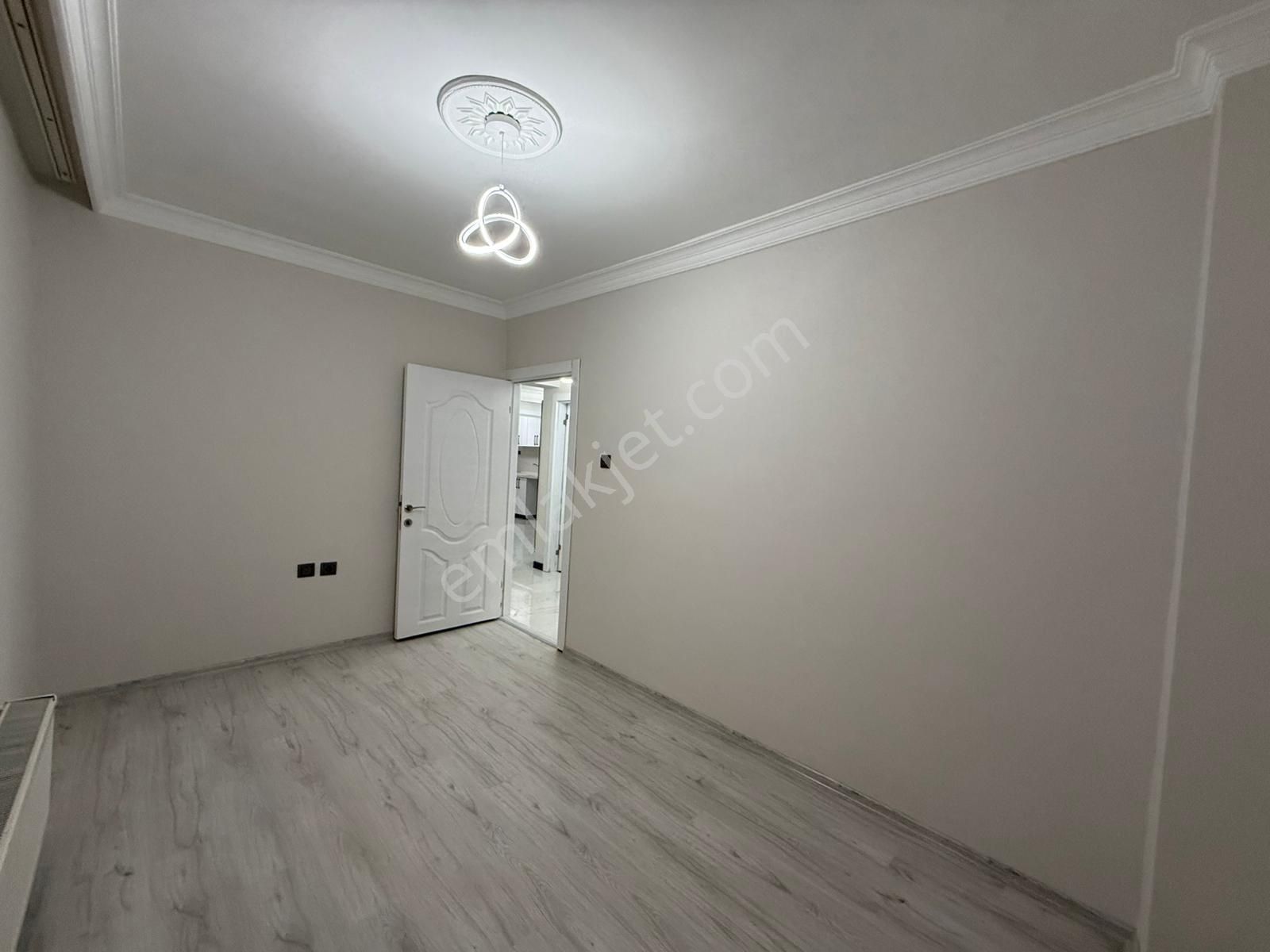 Yayla Merkezde Vadi Park Karşısı Giriş Fuul Yapılı 3+1 Daire - Görsel 17