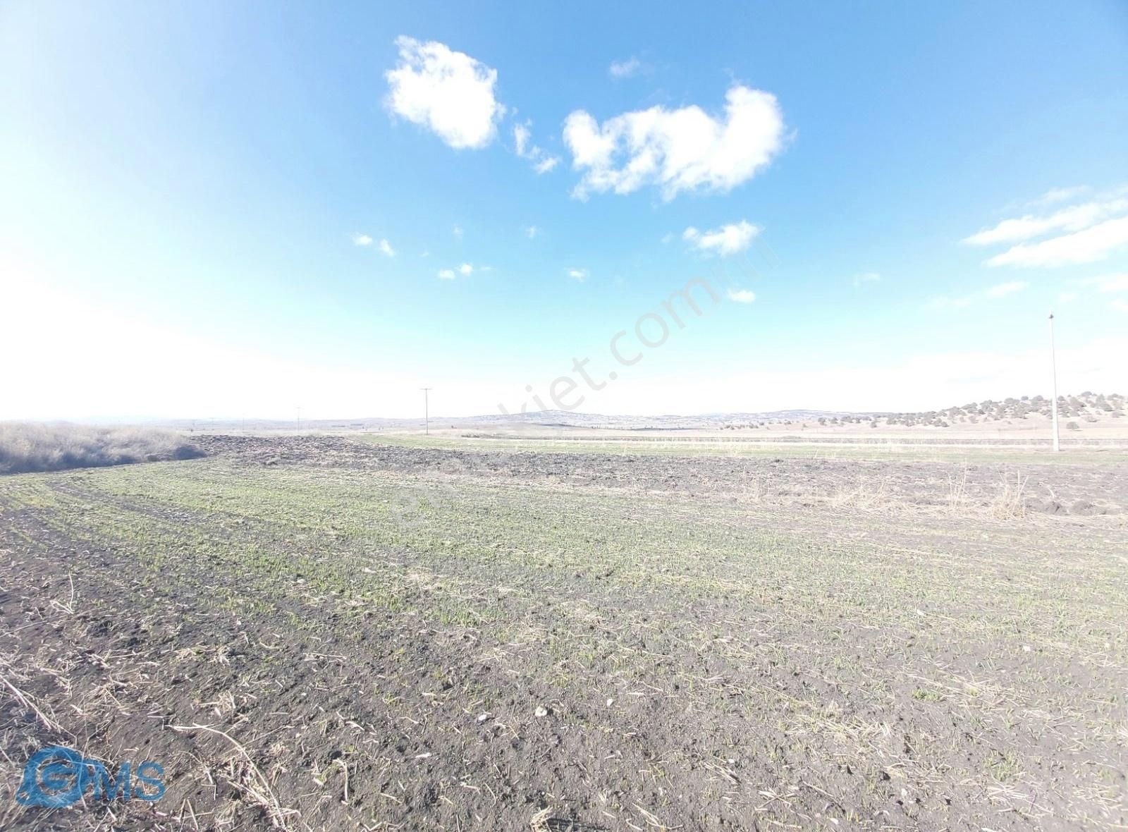 Burdur Merkez Yassıgümede 6130m2 Tek Tapu Yolu Var Uygun Fiyat - Görsel 2