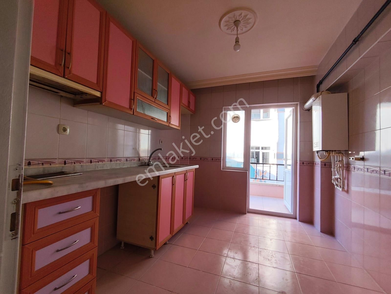 Yılmaz Gayrimenkulden Kacırılmayacak 3+1 Fırsat Dairesi - Görsel 16