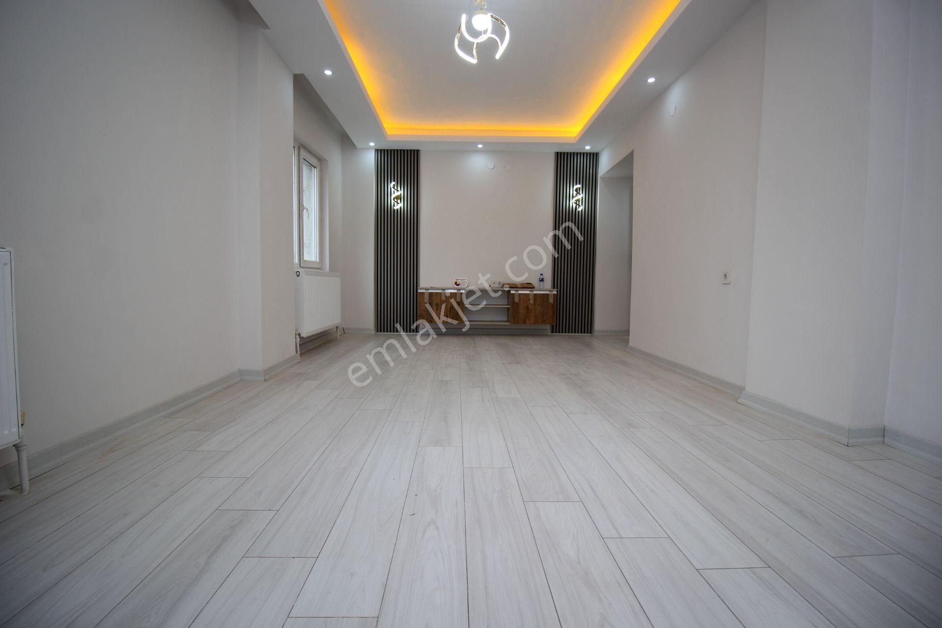 Emre Emlak'tan Plevne'de Full+full Yapılı Boş Satılık 3+1 Daire - Görsel 8