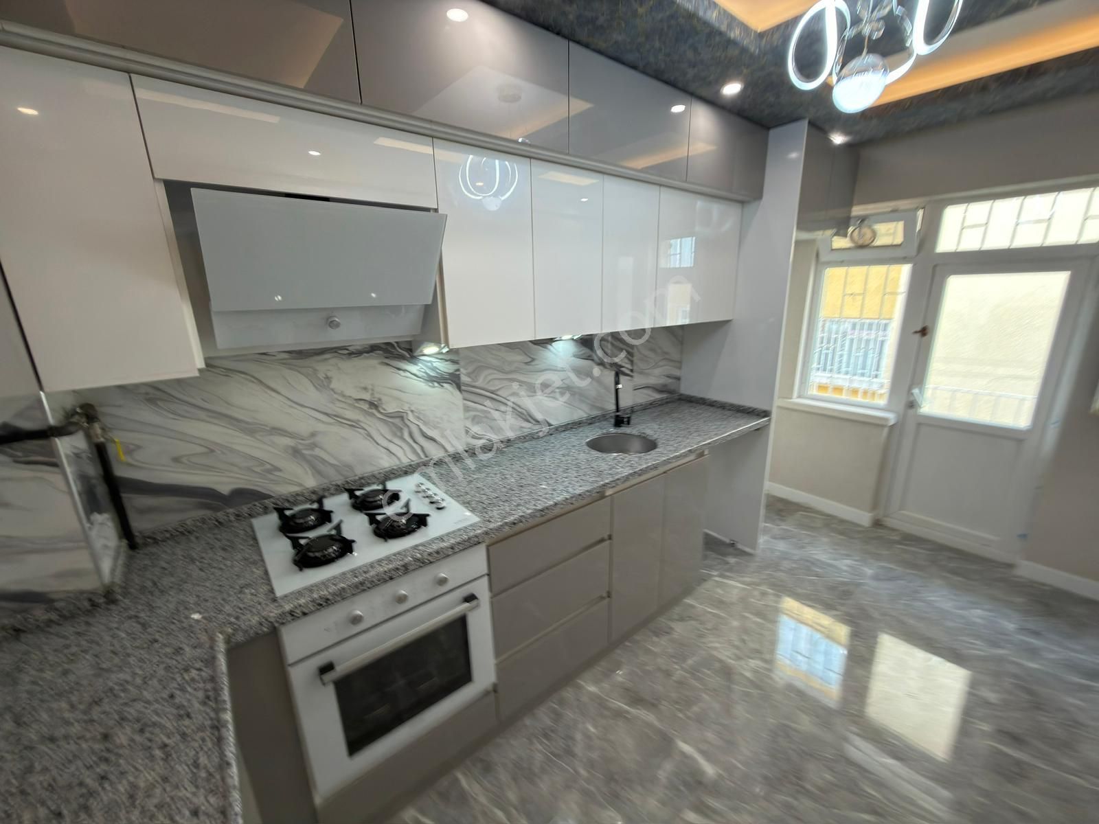 Kariyer'den Pınarbaşın'da Ara Kattalüx Yapılı 3+1 Daire - Görsel 11