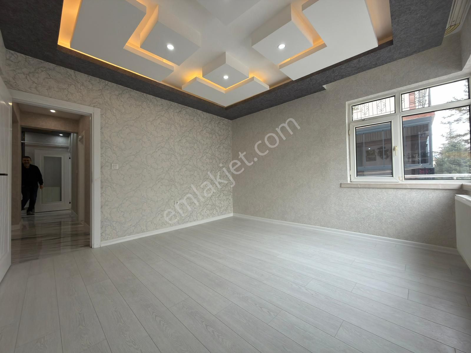 Kariyerden Tepebaşın'da Cadde Yakını Ara Katta Lüx Yapılı 3+1 Daire - Görsel 18