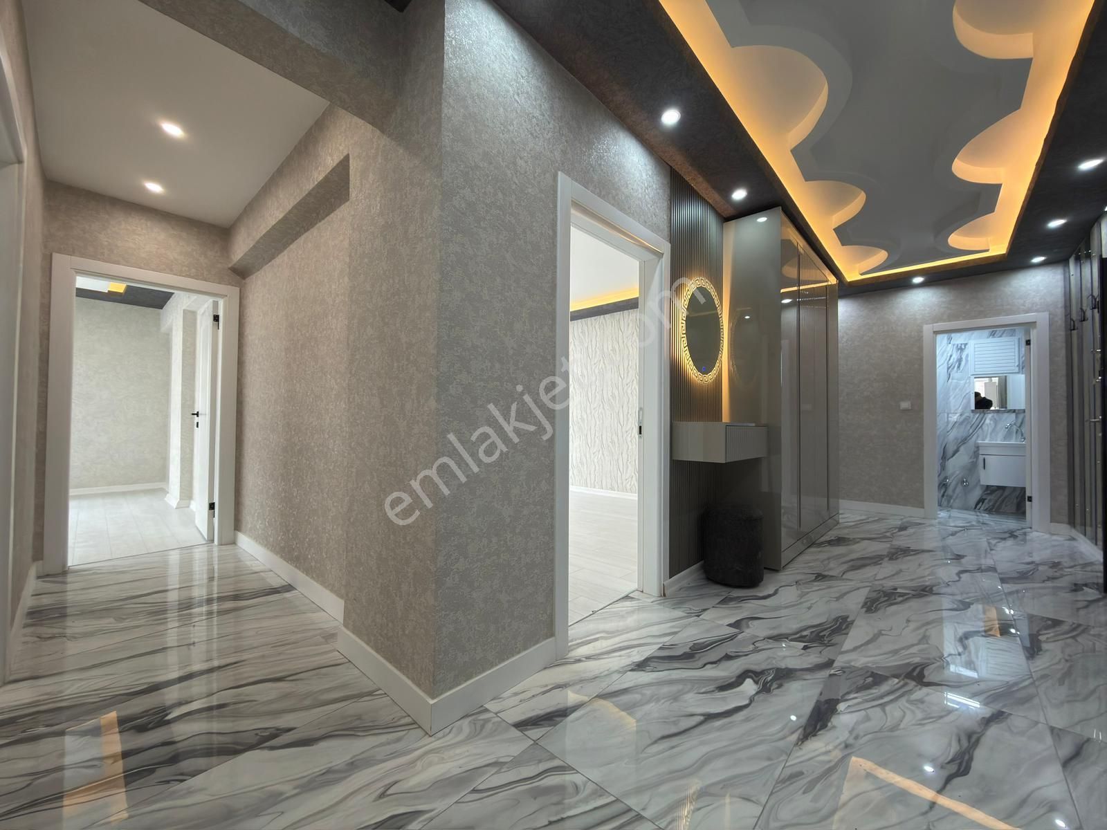 Kariyerden Tepebaşın'da Cadde Yakını Ara Katta Lüx Yapılı 3+1 Daire - Görsel 26