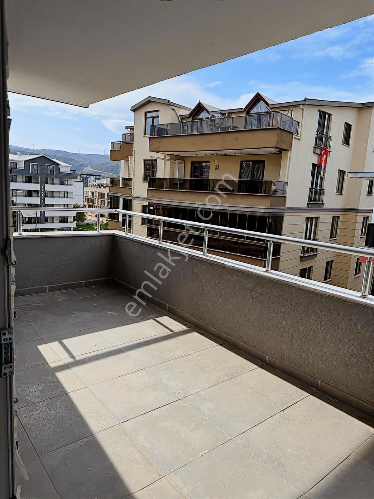 Akçalarda Yatırımlık Yerden Isıtmalı Sıfır 2+1 Ara Kat Daire - Görsel 17