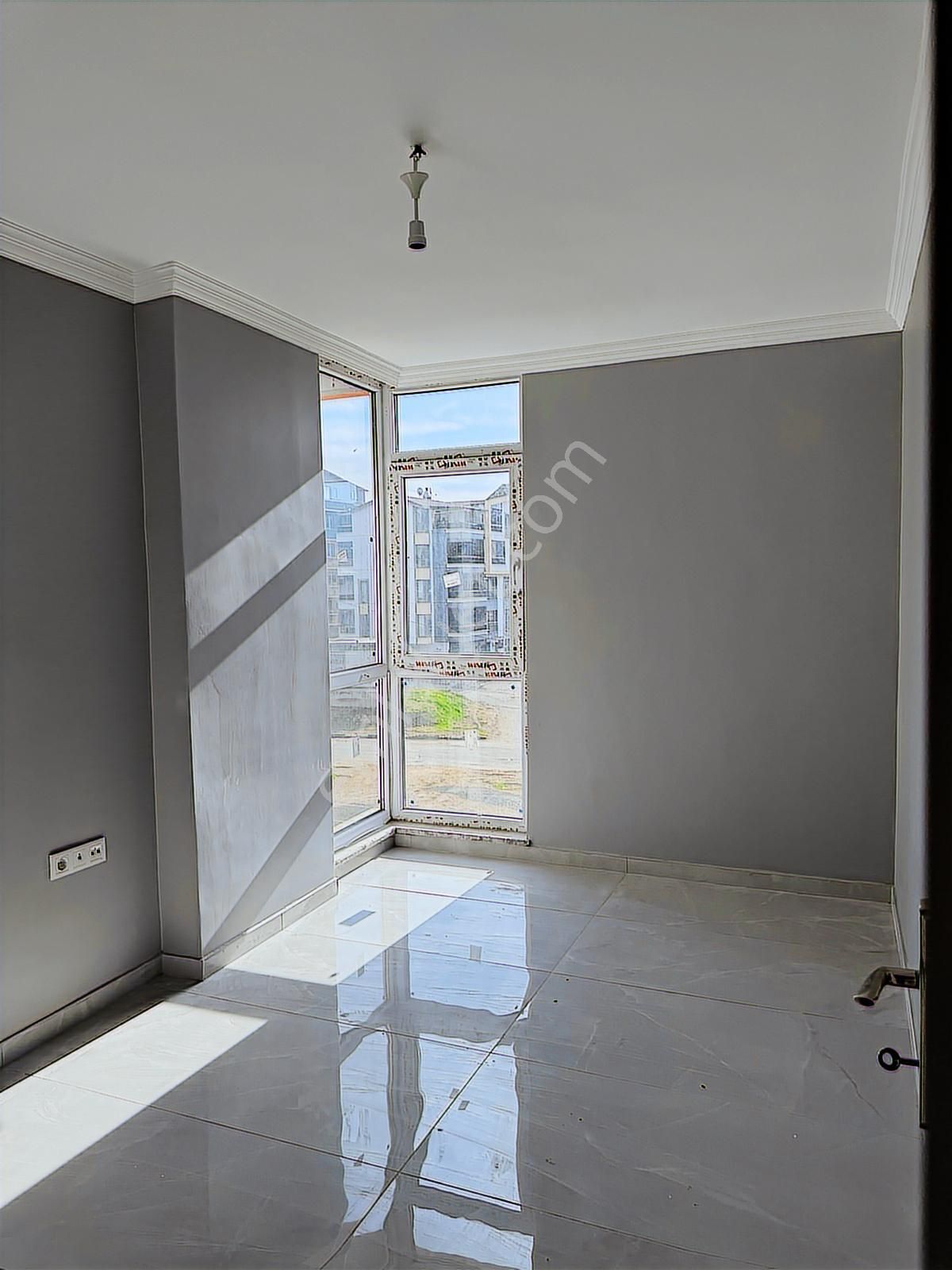 Akçalarda Yatırımlık Yerden Isıtmalı Sıfır 2+1 Ara Kat Daire - Görsel 9