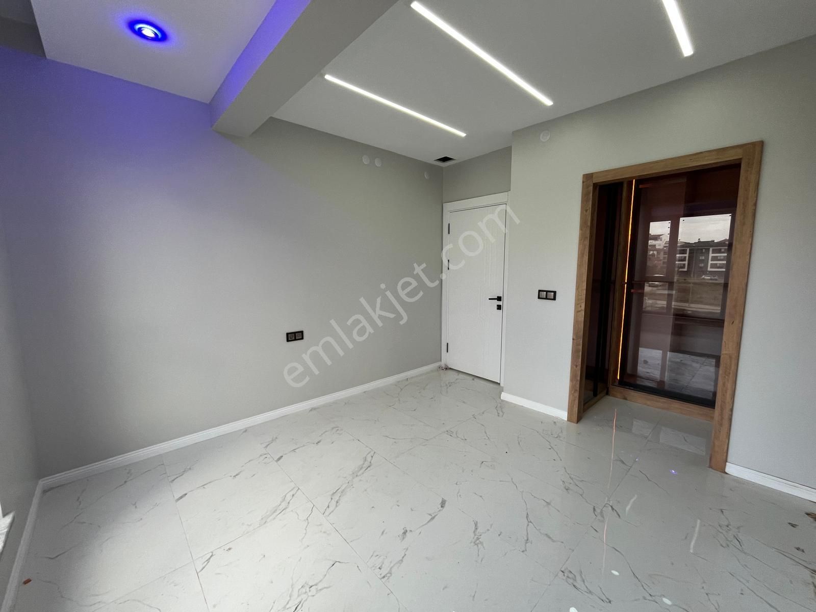 T.kartal'dan Çamlıca Mh Batıkent Sınırı 180 M2 Bahçeli Nizam Özel Garajlı 3+1 - Görsel 27