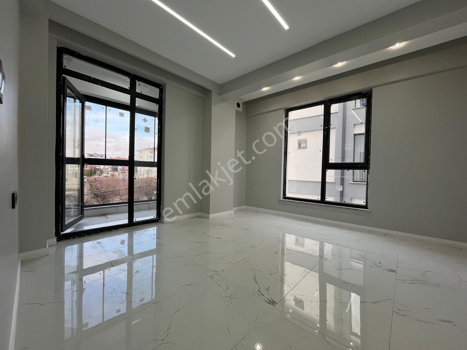 T.kartal'dan Çamlıca Mh Batıkent Sınırı 180 M2 Bahçeli Nizam Özel Garajlı 3+1 - Görsel 12