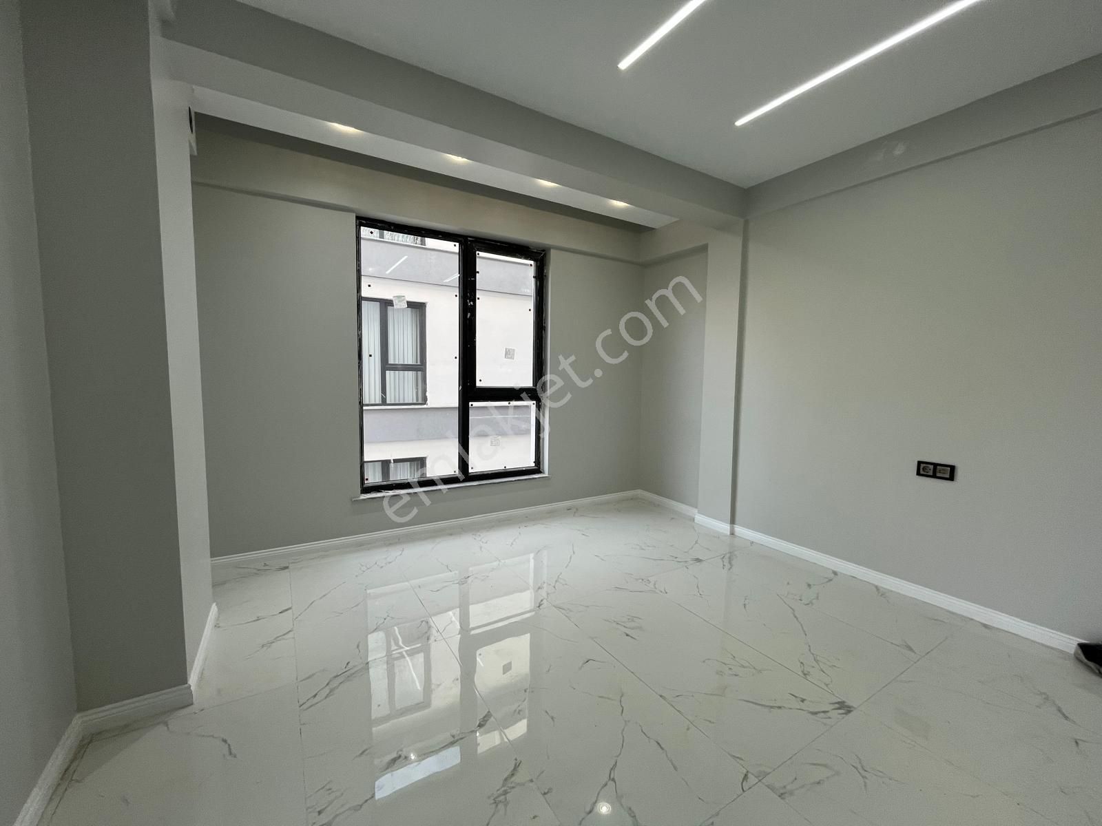 T.kartal'dan Çamlıca Mh Batıkent Sınırı 180 M2 Bahçeli Nizam Özel Garajlı 3+1 - Görsel 14