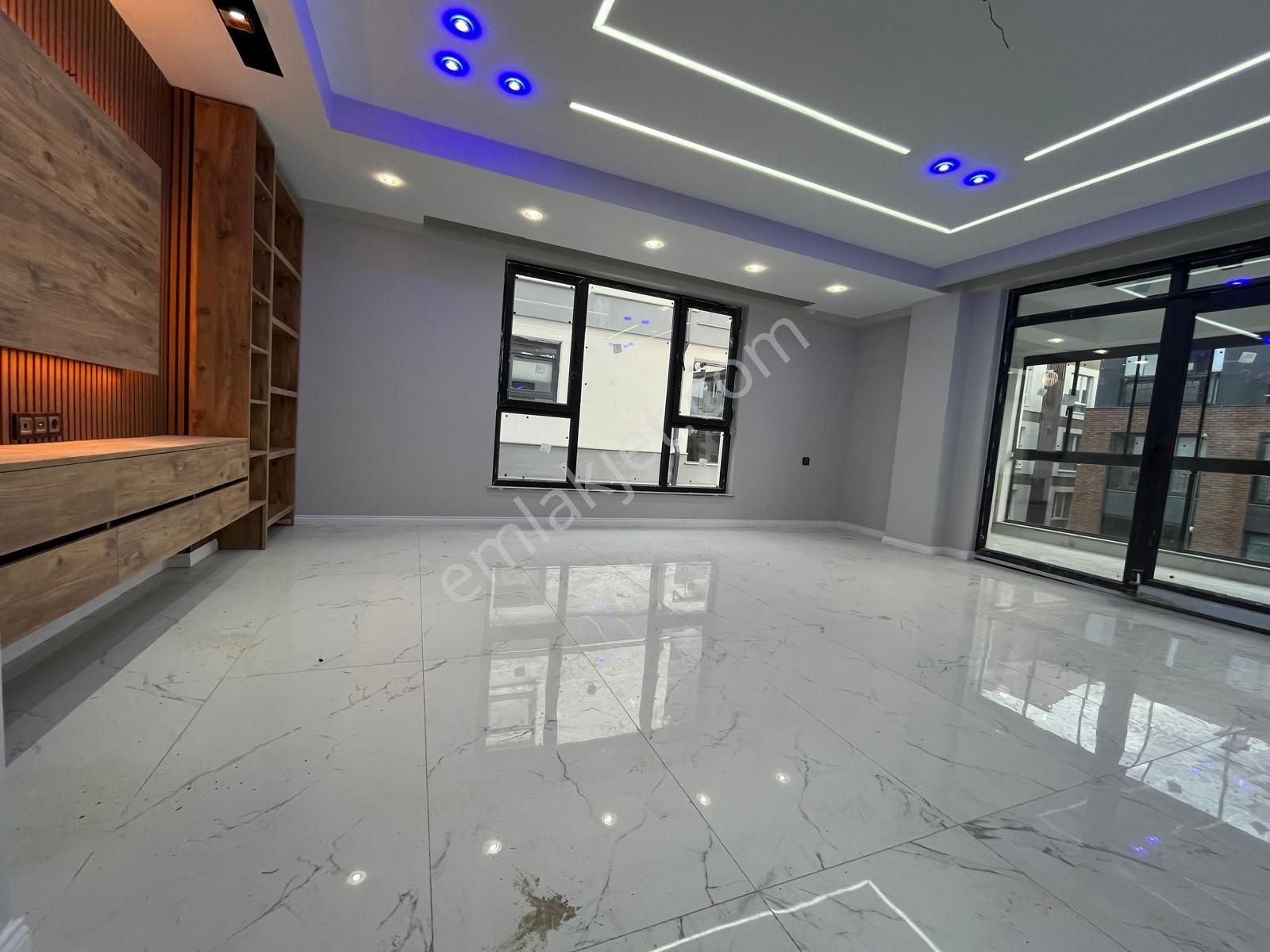 T.kartal'dan Çamlıca Mh Batıkent Sınırı 180 M2 Bahçeli Nizam Özel Garajlı 3+1 - Görsel 9