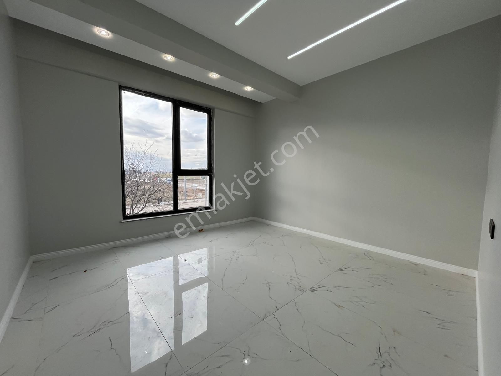 T.kartal'dan Çamlıca Mh Batıkent Sınırı 180 M2 Bahçeli Nizam Özel Garajlı 3+1 - Görsel 21