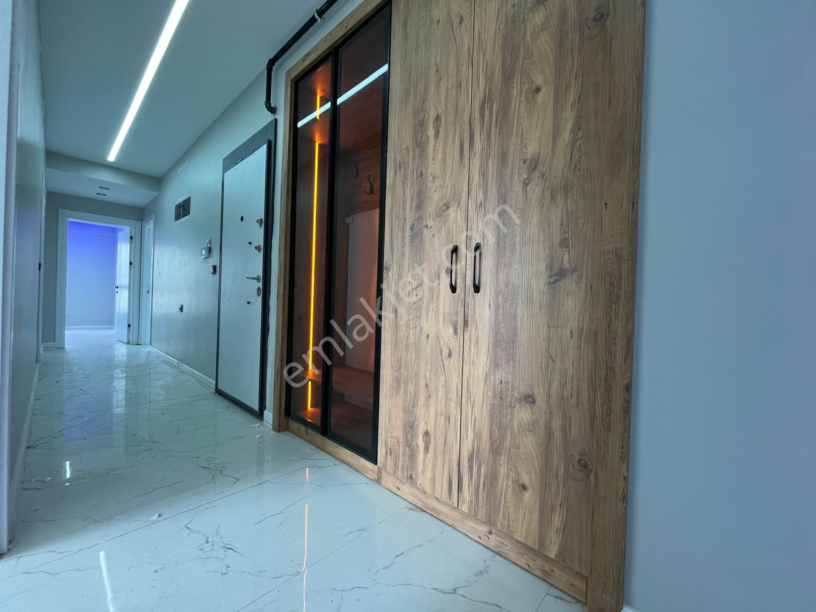 T.kartal'dan Çamlıca Mh Batıkent Sınırı 180 M2 Bahçeli Nizam Özel Garajlı 3+1 - Görsel 11