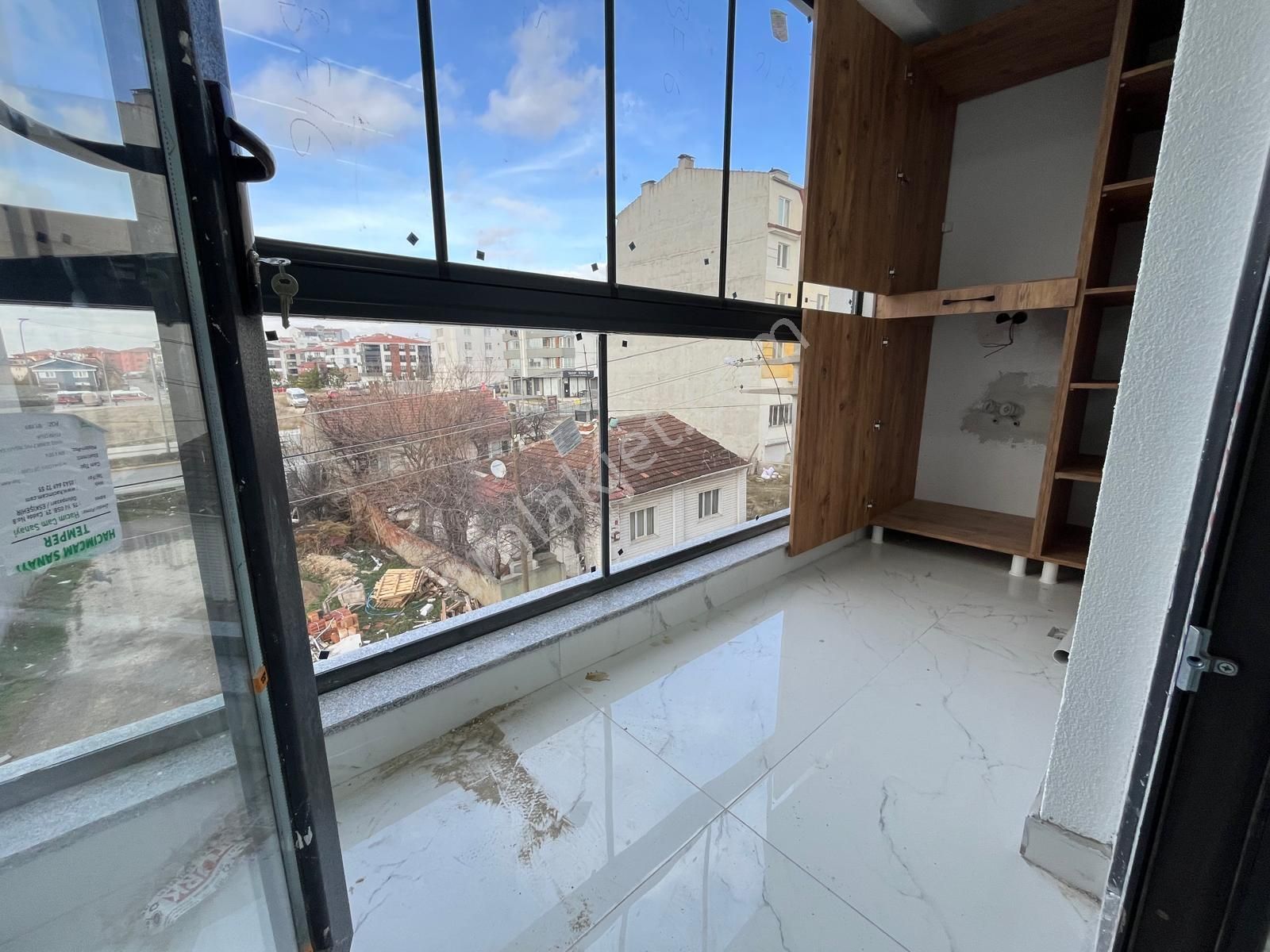 T.kartal'dan Çamlıca Mh Batıkent Sınırı 180 M2 Bahçeli Nizam Özel Garajlı 3+1 - Görsel 15