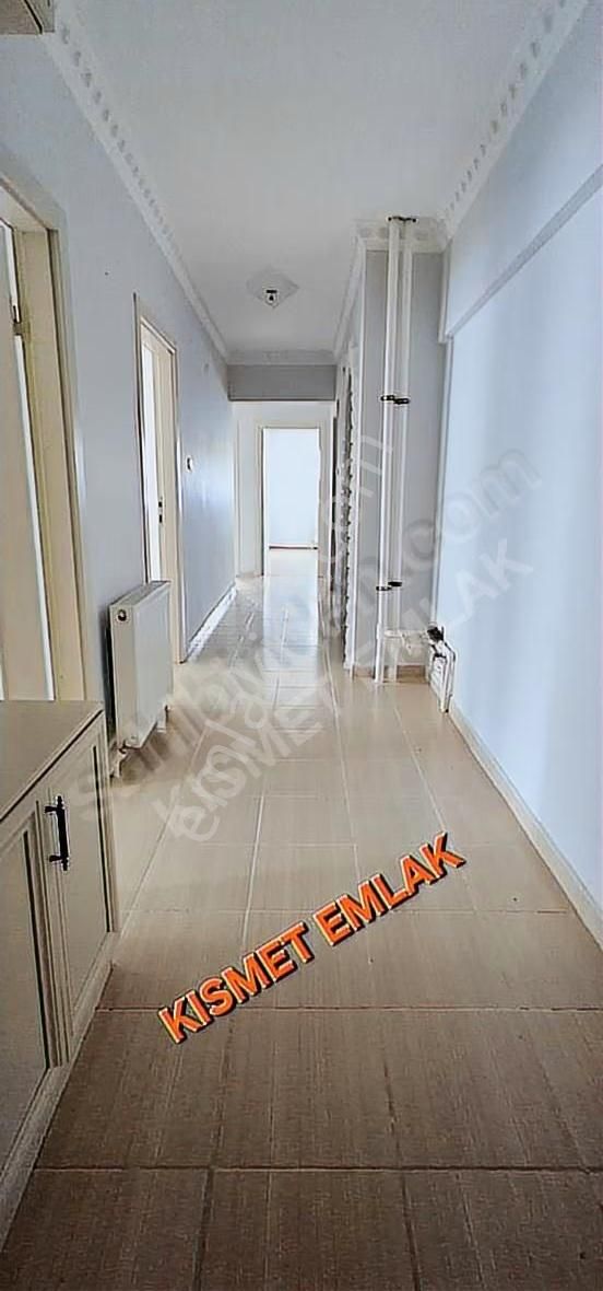 Kısmet Emlak'tan Atatürk Mah Merkezde Ara-kat 3+1 Kiralık Daire - Görsel 3