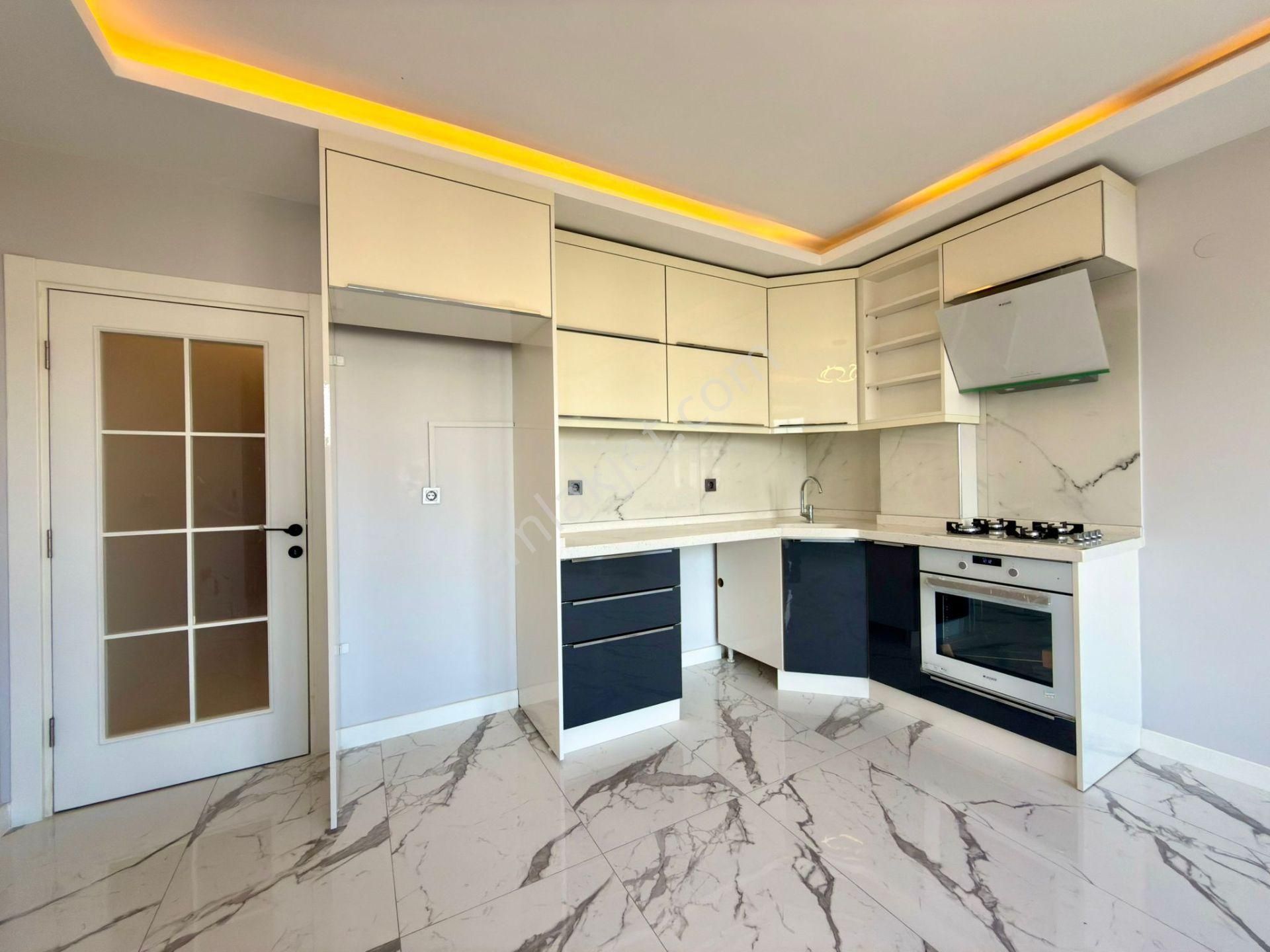 ▓yükselden Akçayda Arakat Ön Cephe Geniş Balkon Satılık Lüks 1+1