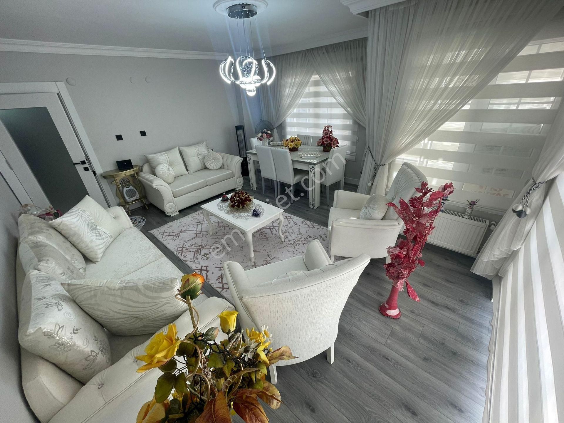 Etimesgut Atakent Mh.de 2+1 Satılık Daire - Görsel 8