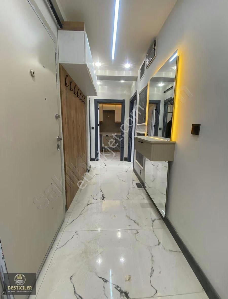 Au-çamlıcada Asansörlü 65 M2 Lüx Tasarım Ferah 2+0 Daire - Görsel 2