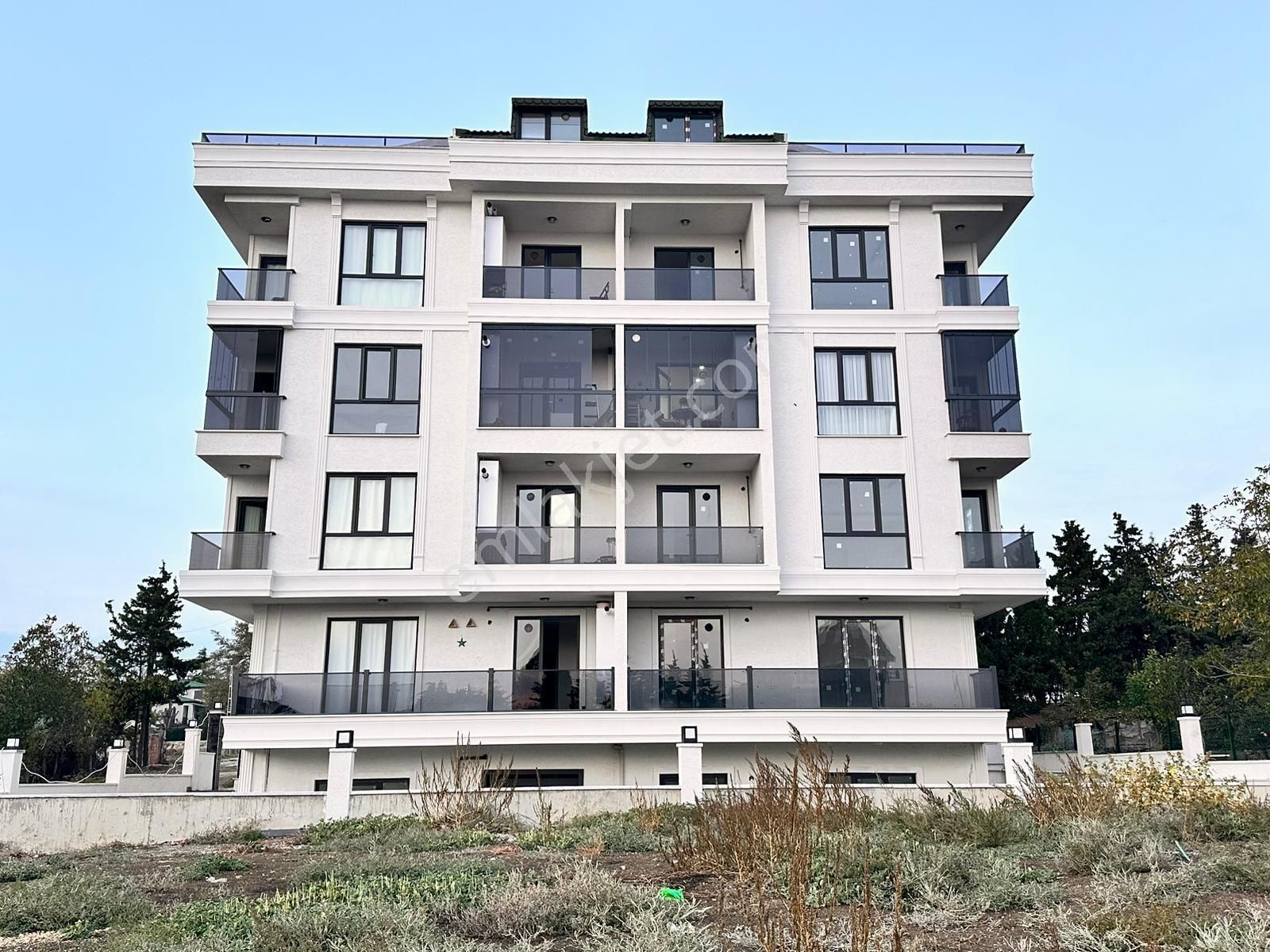 Büyükçekmece Celaliye`de Geniş Ve Ferah 3+1 Sıfır Satılık Daire