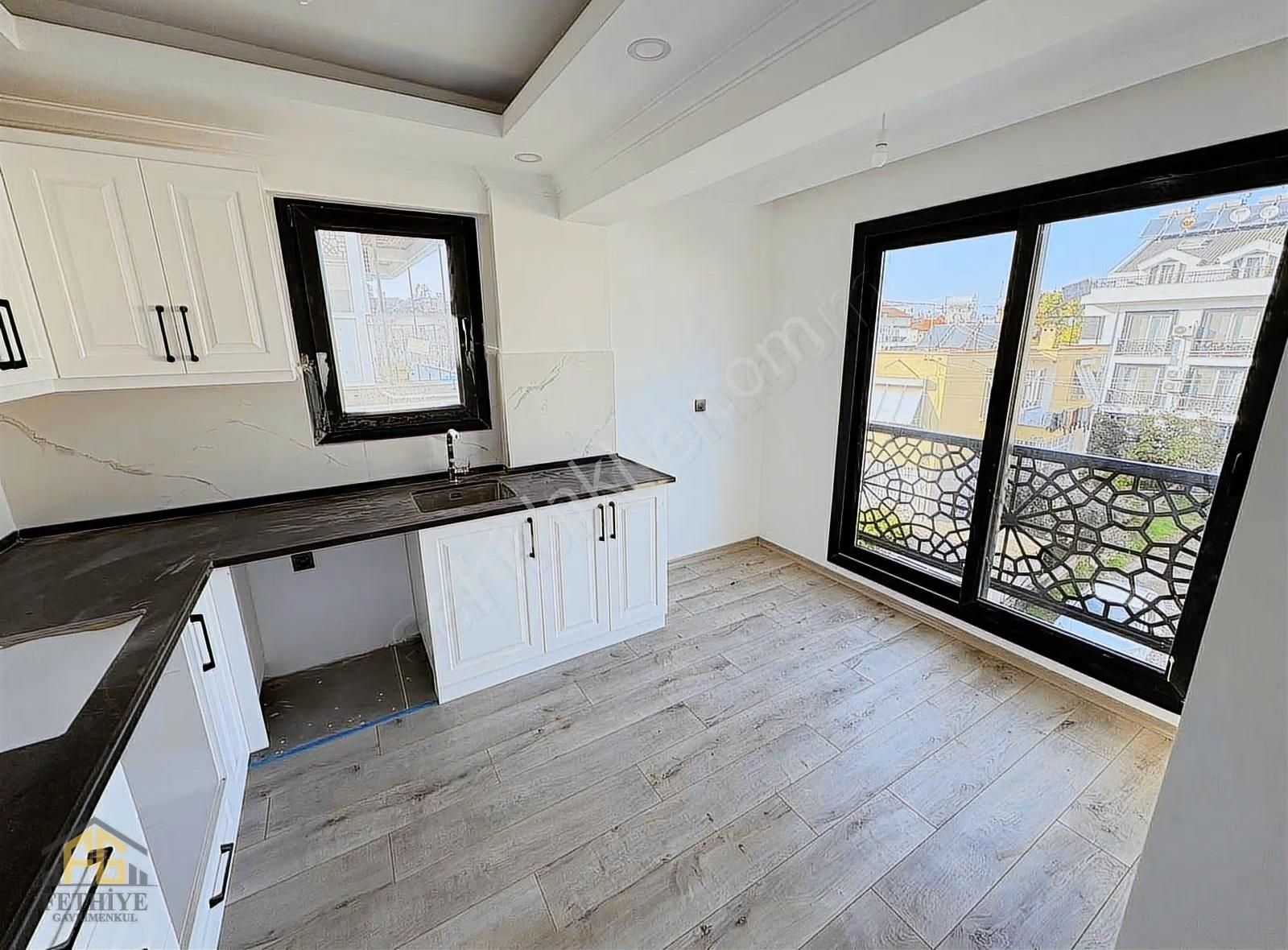 Fethiye Kordonda 3+1 Çatı Piyesli Fırsat Satılık Daire - Görsel 25