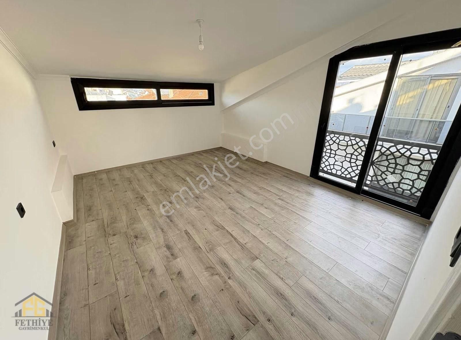 Fethiye Kordonda 3+1 Çatı Piyesli Fırsat Satılık Daire - Görsel 22