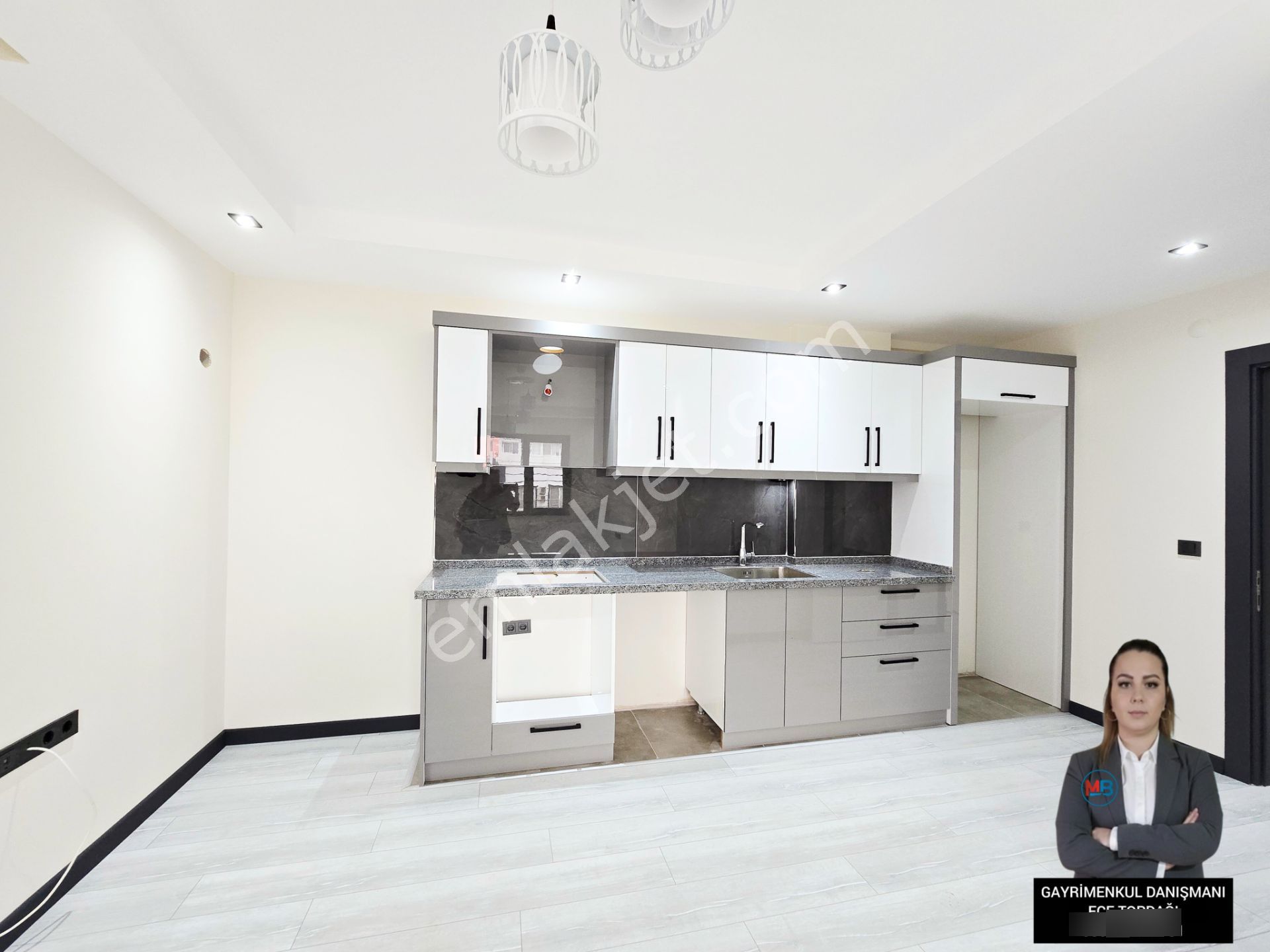 Didim'de Satılık 2+1 Orta Kat Sıfır Asansörlü Çarşı Merkeze Yakın Daire ! - Görsel 6