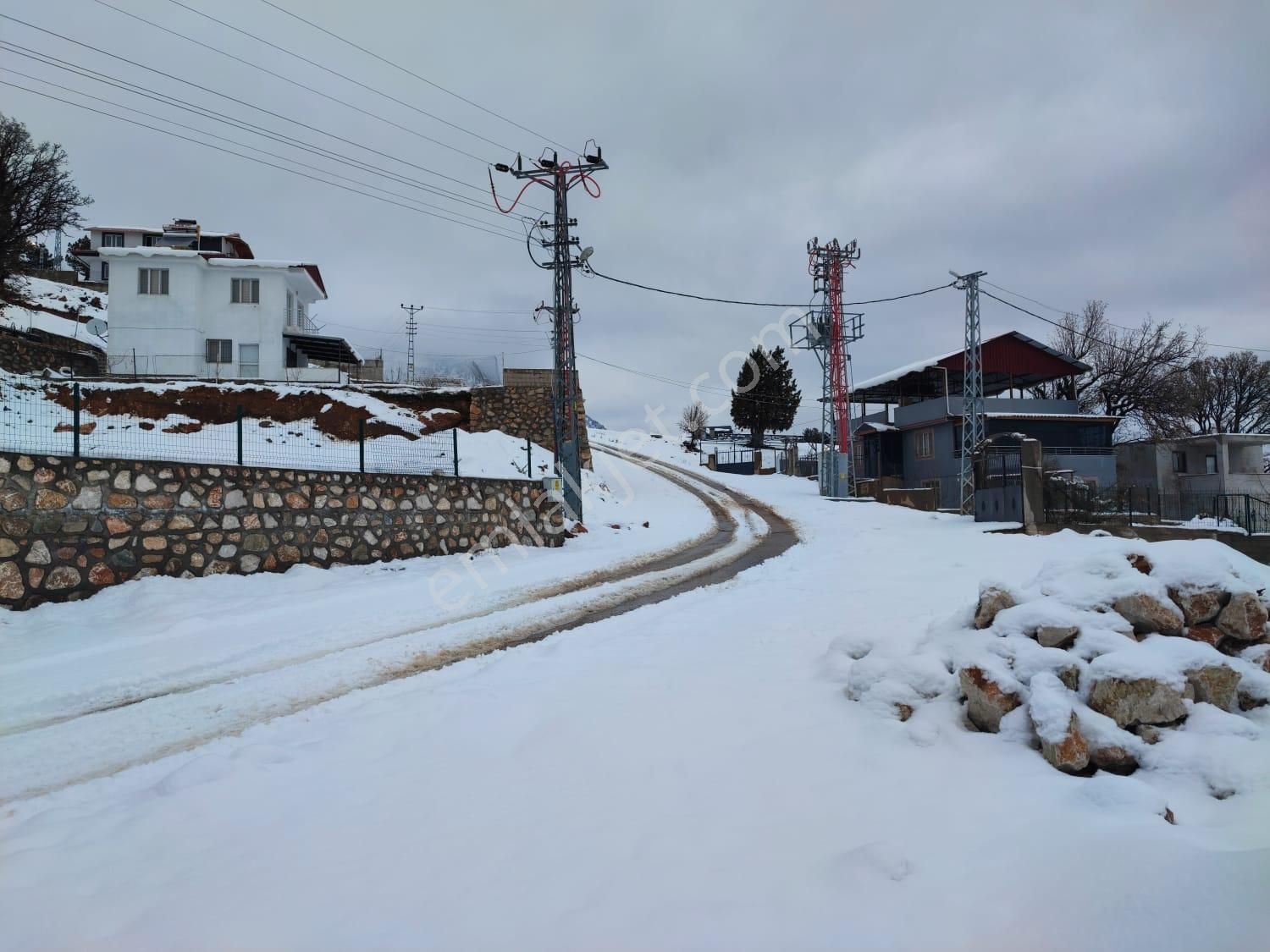 Kar Emlaktan Yenikonacık Bozkırlı Mevkiinde Projeli 400 M2 Satılık Arsa - Görsel 12