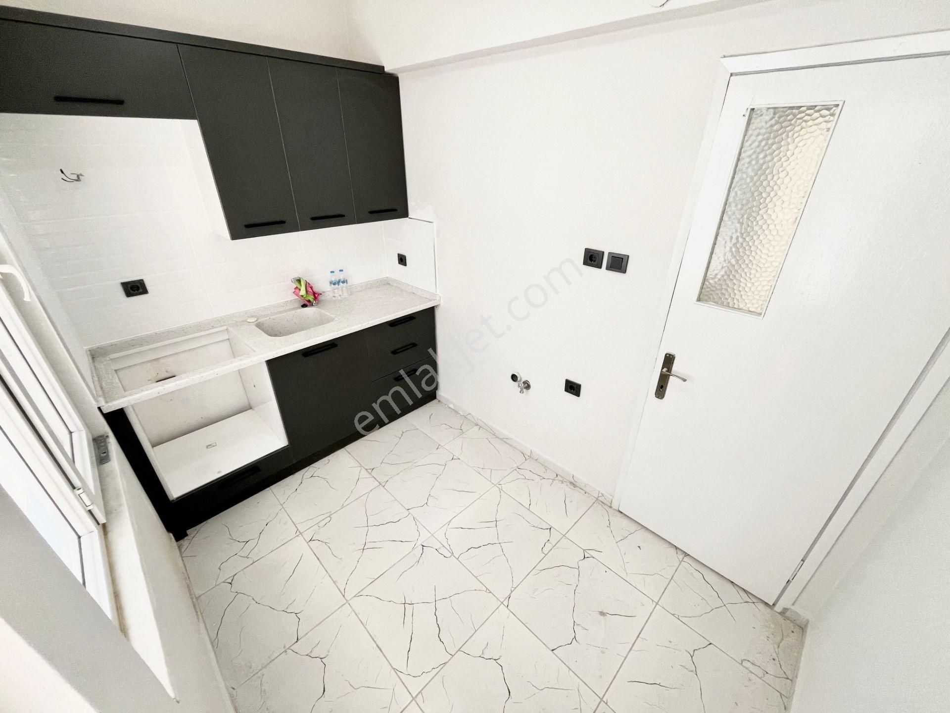 ▓yükselden Akçay'da Ayrı Mutfaklı Çift Balkonlu Arakat 2+1 Daire - Görsel 24