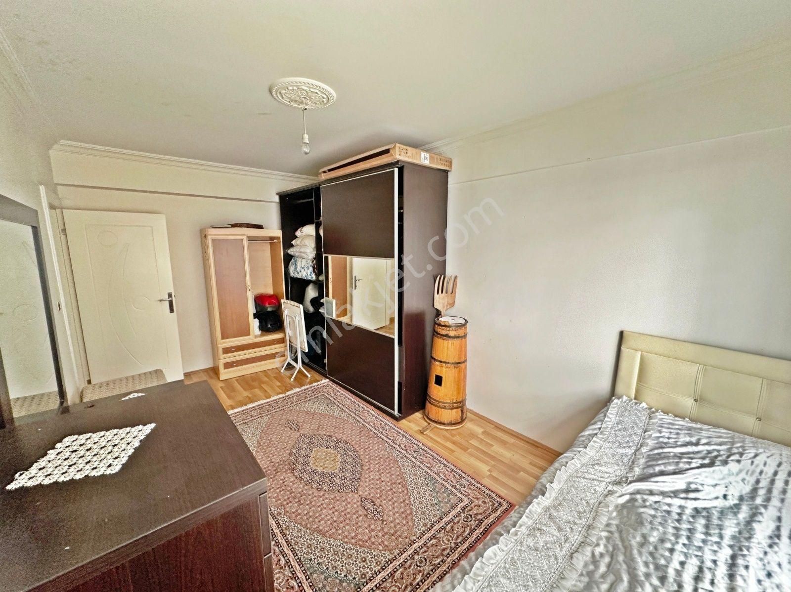 Şehit Kubilayda Değirmendere Cadde Yanı Ara Kat Kök Tapu 3+1 - Görsel 20