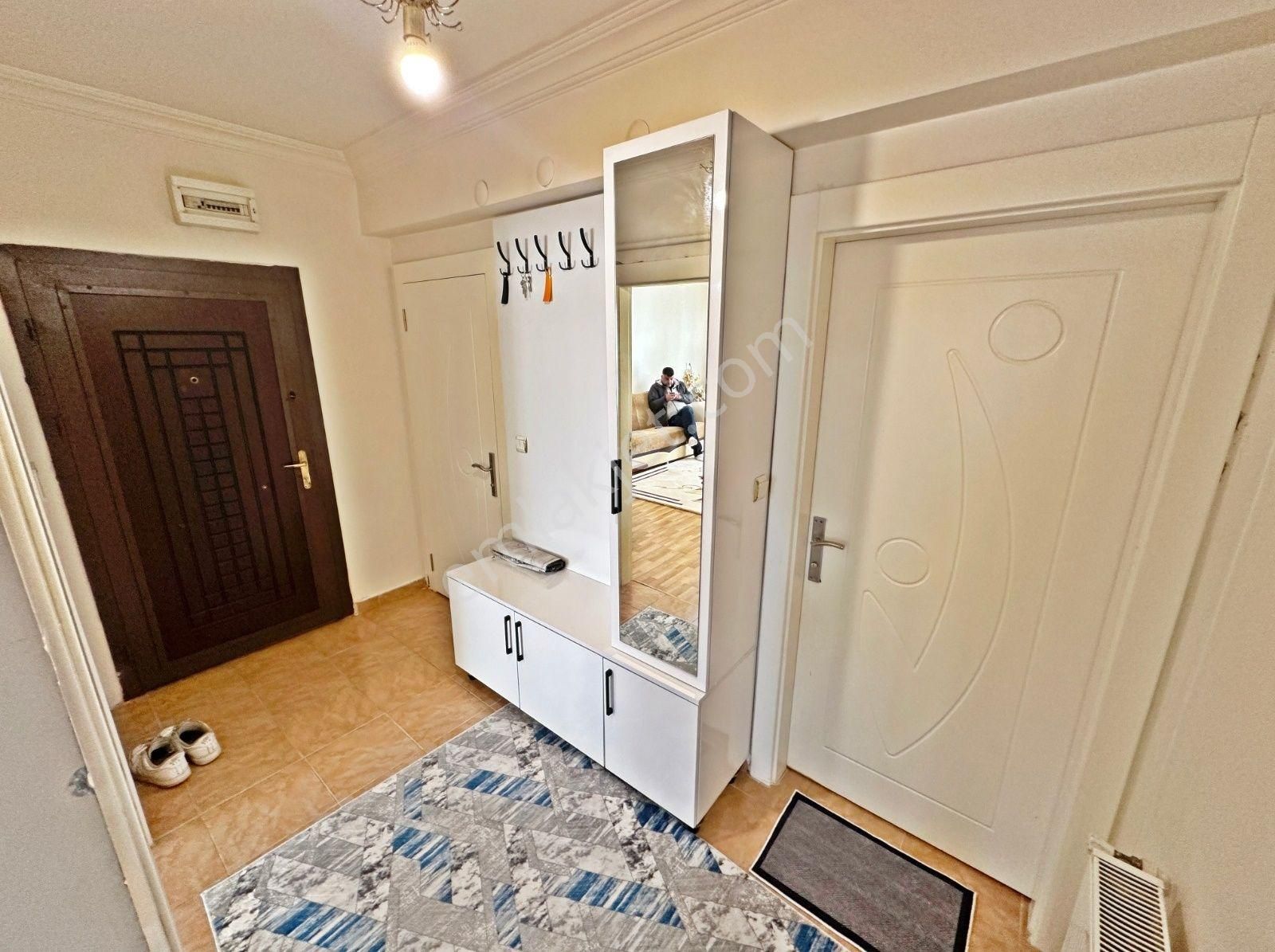 Şehit Kubilayda Değirmendere Cadde Yanı Ara Kat Kök Tapu 3+1 - Görsel 22