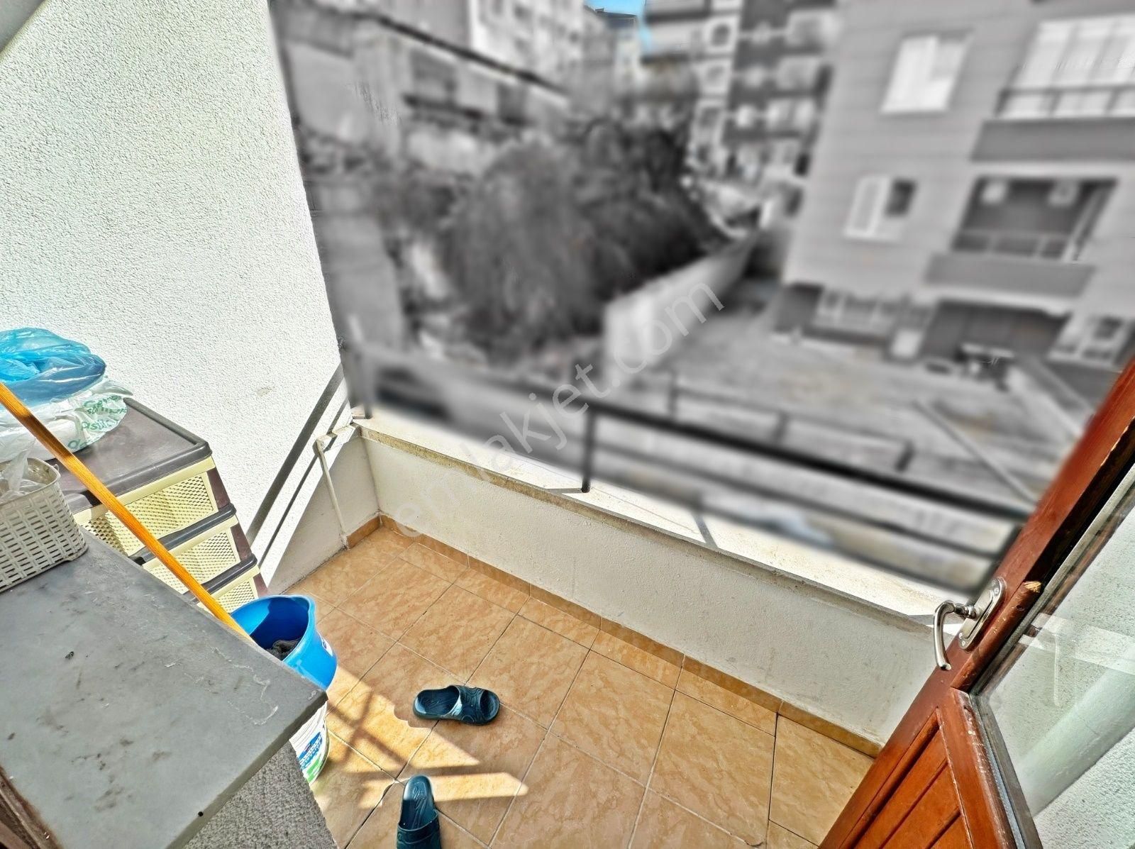 Şehit Kubilayda Değirmendere Cadde Yanı Ara Kat Kök Tapu 3+1 - Görsel 29