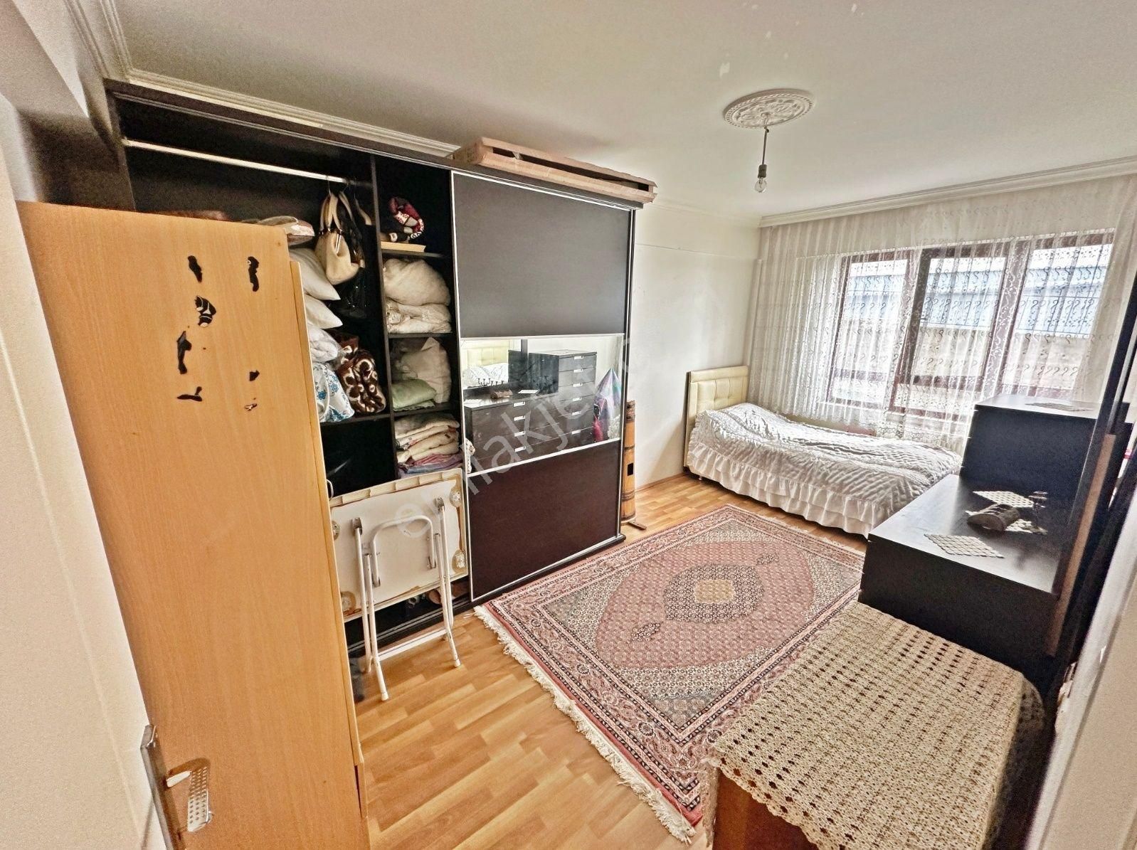 Şehit Kubilayda Değirmendere Cadde Yanı Ara Kat Kök Tapu 3+1 - Görsel 19