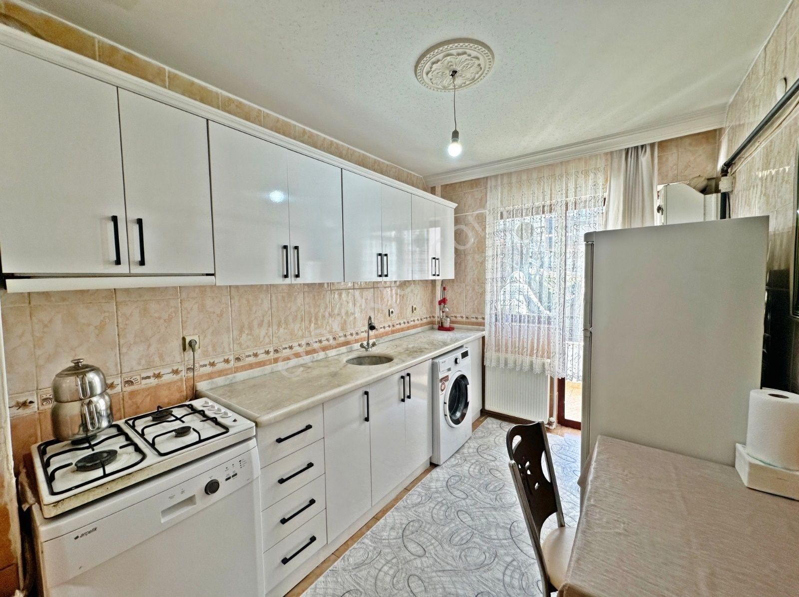 Şehit Kubilayda Değirmendere Cadde Yanı Ara Kat Kök Tapu 3+1